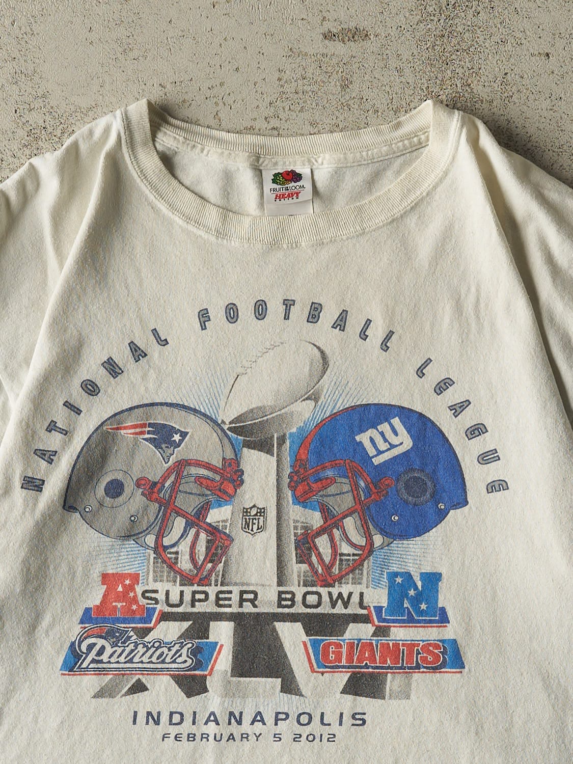 Vintage 12' White New York Giants Vs New England Patriots Super Bowl Tee (M/L)
