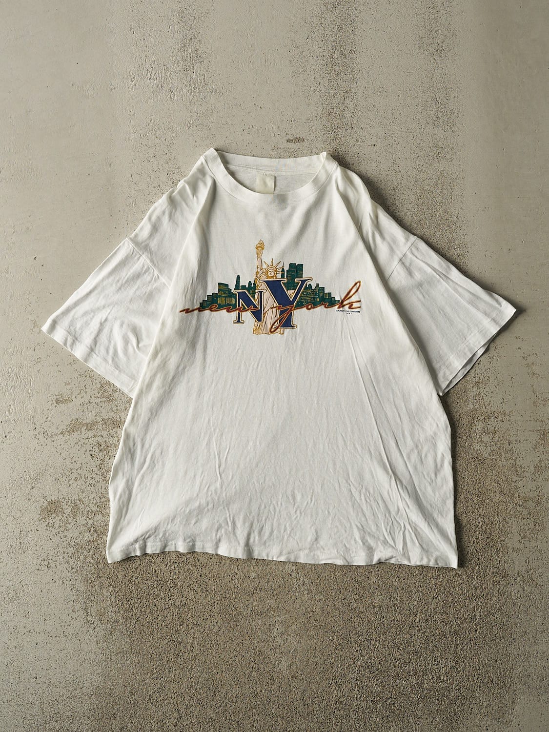 Vintage 90s White New York Skyline Single Stitch Tee (L)