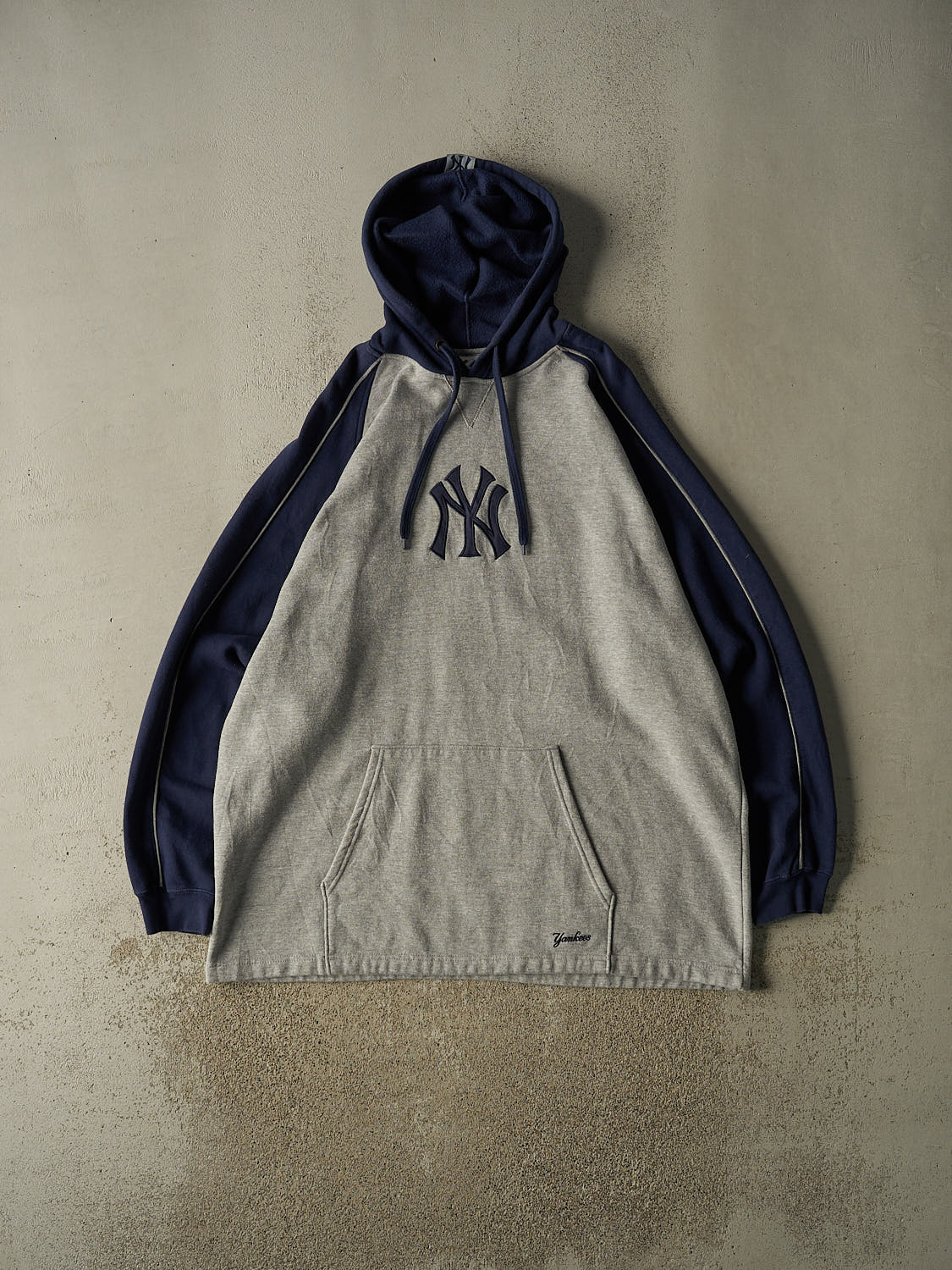 Vintage Y2K Grey New York Yankees Embroidered Hoodie (XXXL)
