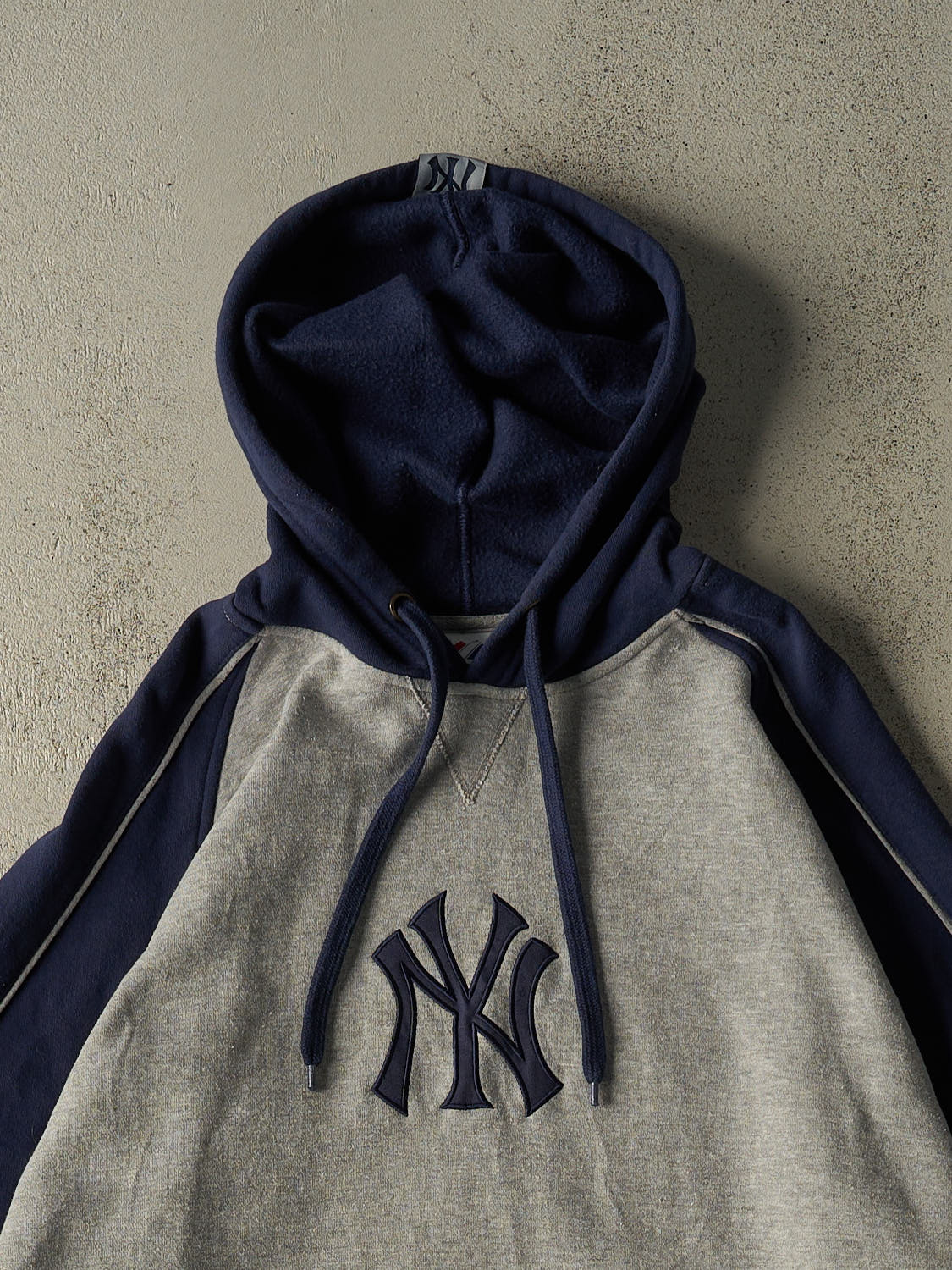 Vintage Y2K Grey New York Yankees Embroidered Hoodie (XXXL)