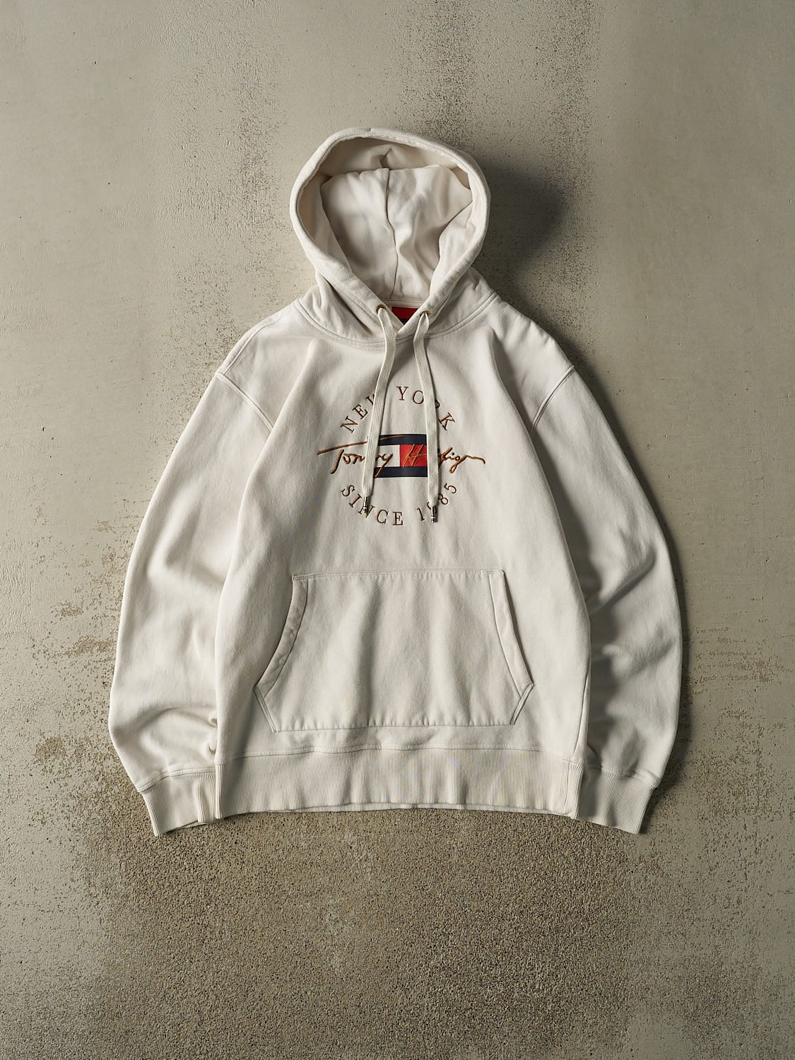 Vintage Y2K White Tommy Hilfiger New York Embroidered Hoodie (L)