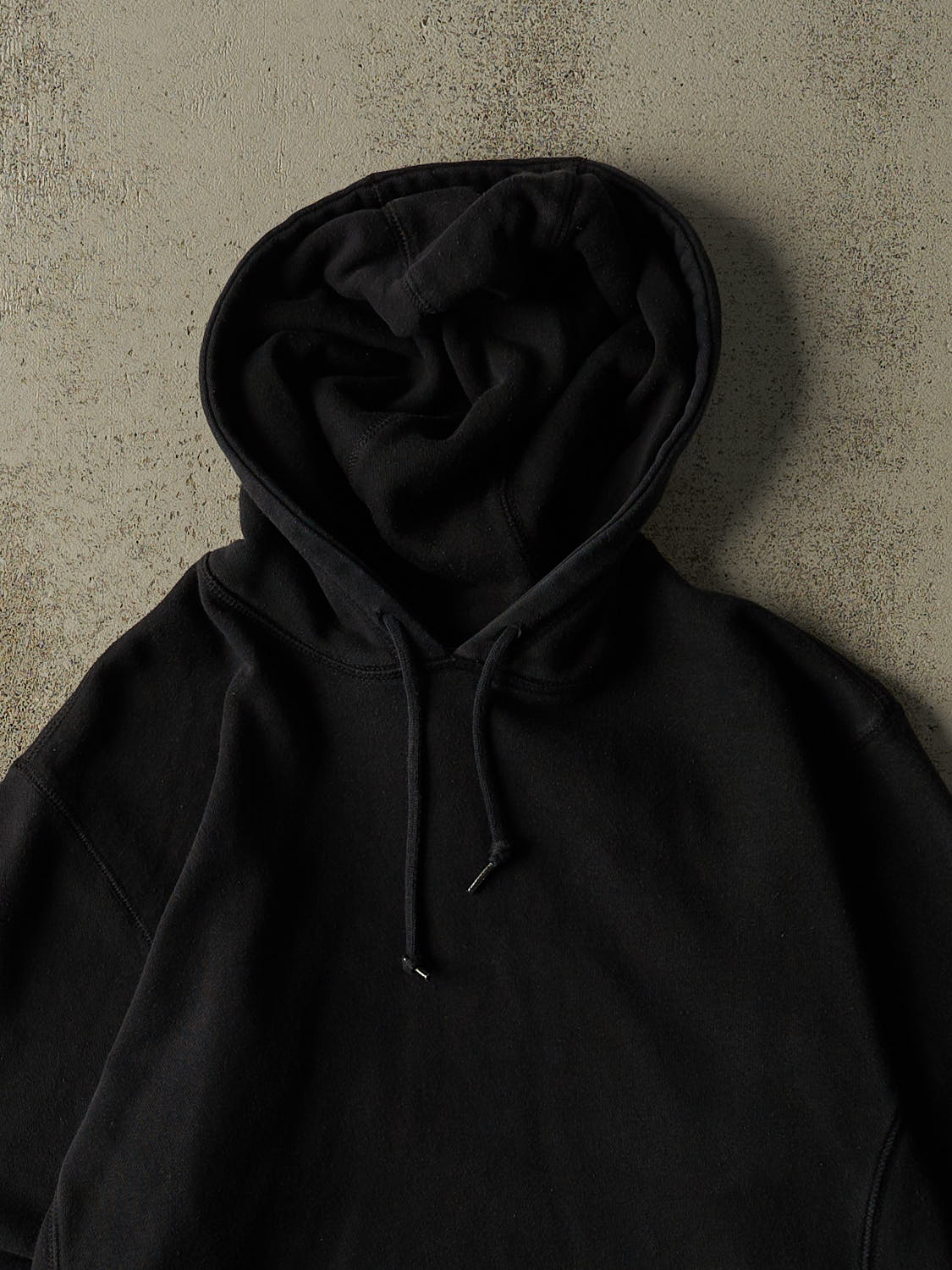 Vintage Y2K Black Russell Athletic Blank Hoodie (M)