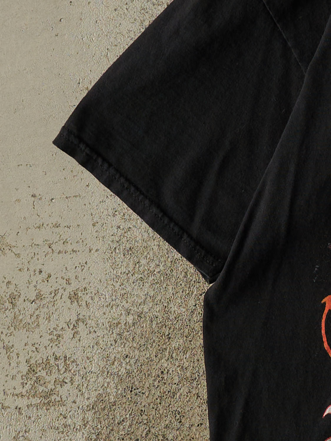 Vintage Y2K Black AC/DC "Hell's Bells" Tee (M/L)