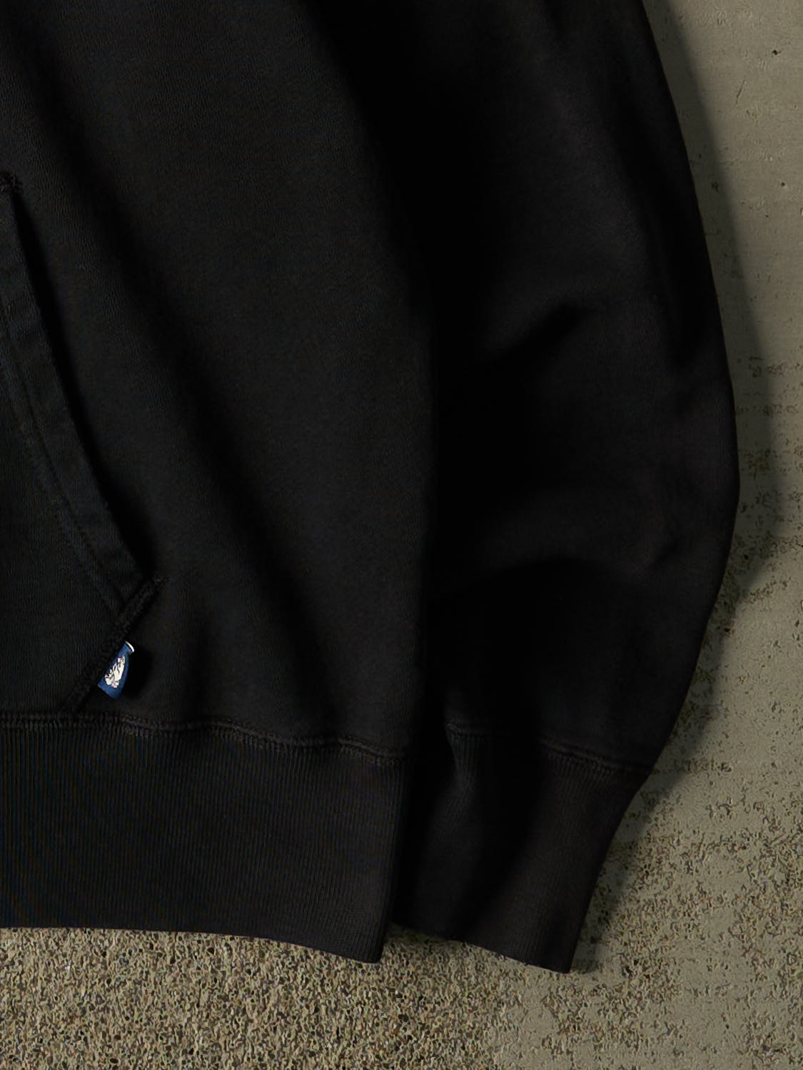 Vintage Y2K Faded Black Roots Embroidered Zip Up Hoodie (L)