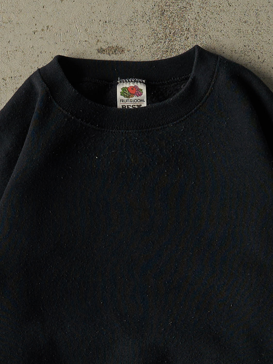 Vintage Y2K Faded Black Blank Crewneck (L)
