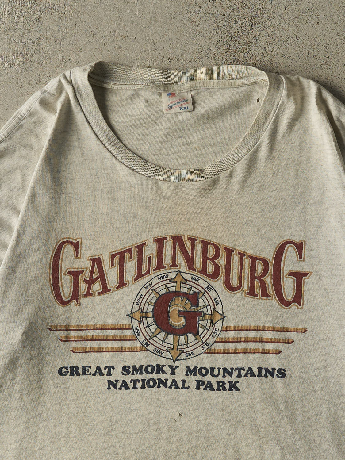 Vintage 90s Grey Gatlinburg National Park Tee (XL/XXL)