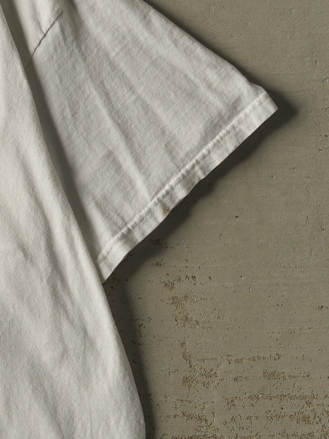 Vintage 04' White American Classic Truck Tee (L/XL)