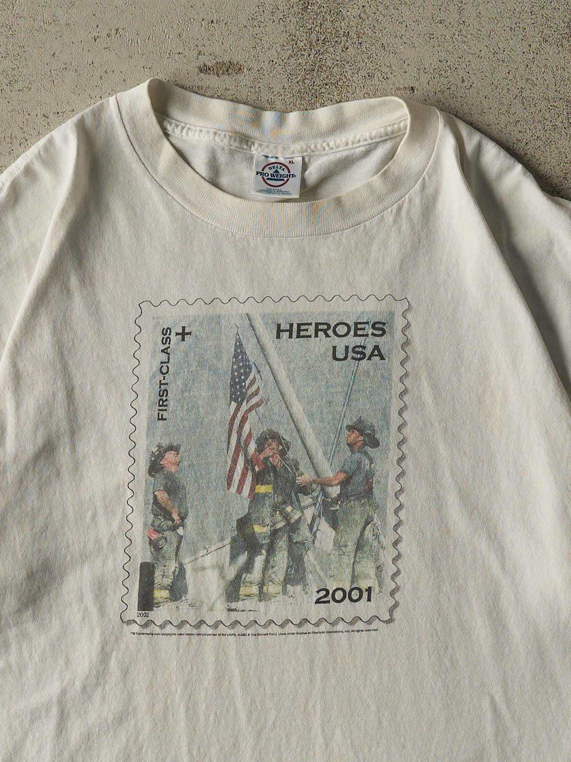Vintage 01' White USA Heroes Fire Fighter Tee (L)