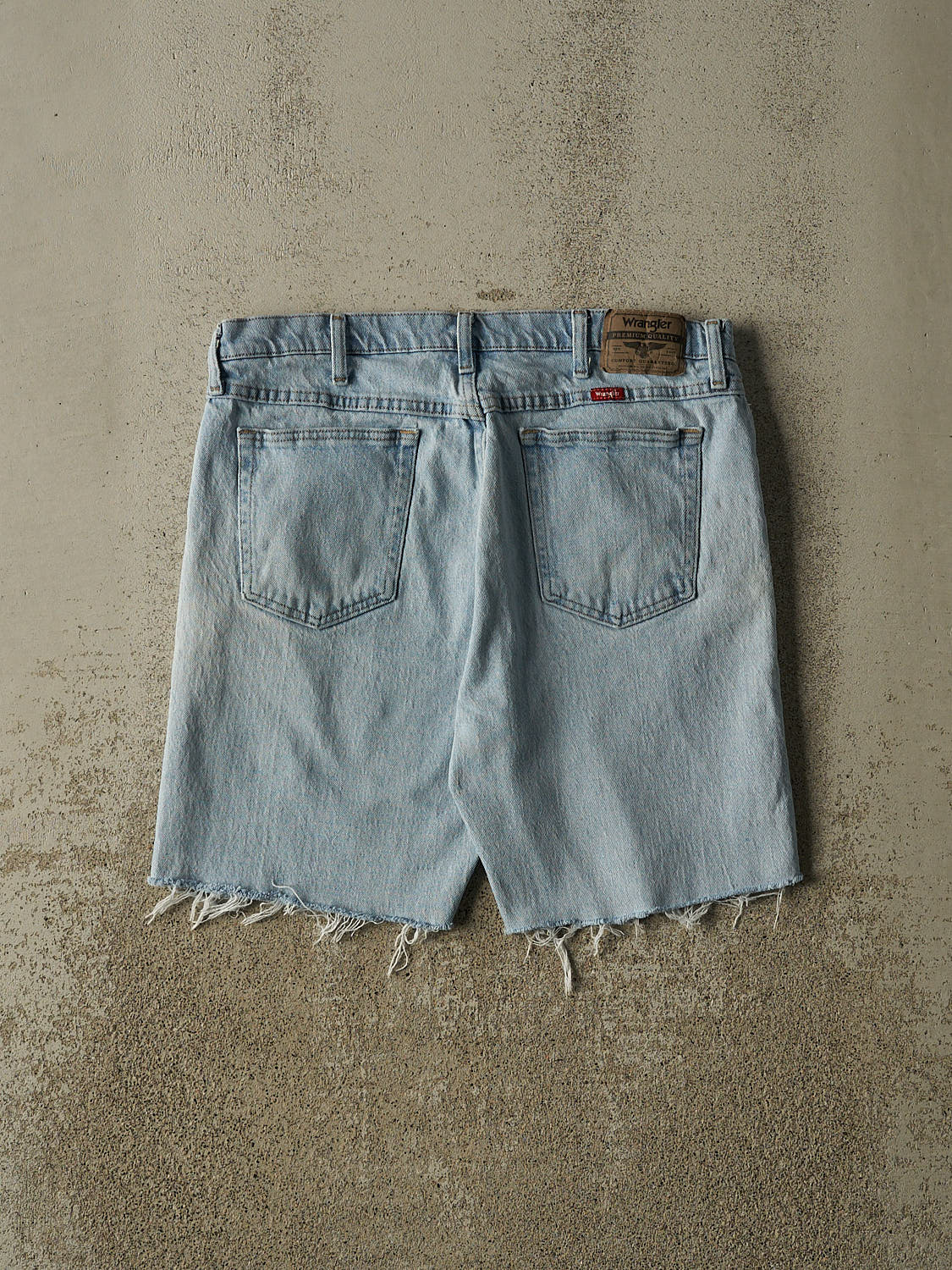 Vintage 90s Light Wash Wrangler Cut Off Jean Shorts (35x8.5)