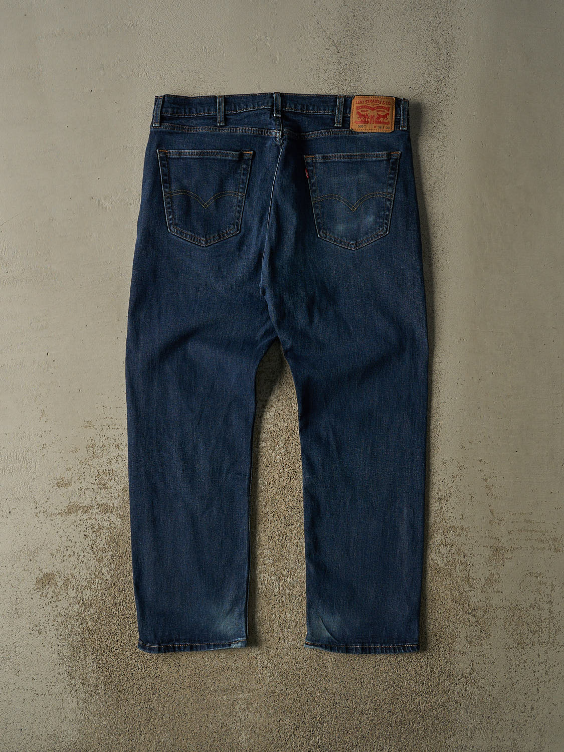 Vintage Y2K Dark Wash Levi's 505 Jeans (38x29)