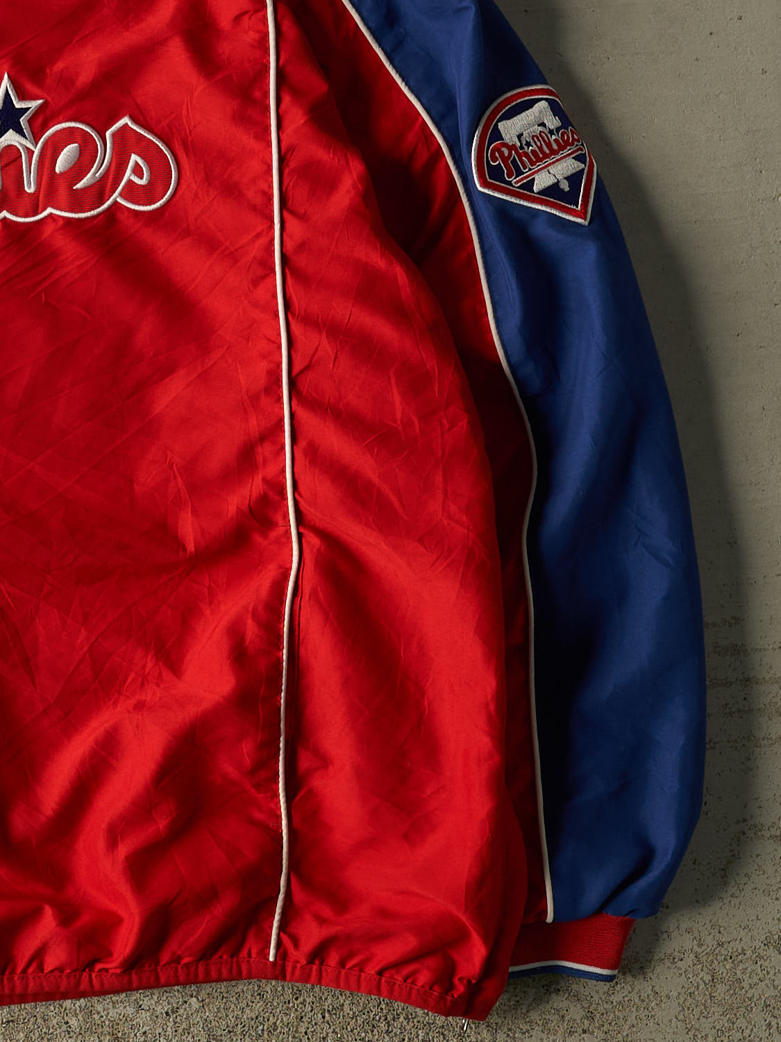 Vintage Y2K Red Philadelphia Phillies Windbreaker Coaches Jacket (XL/XXL)