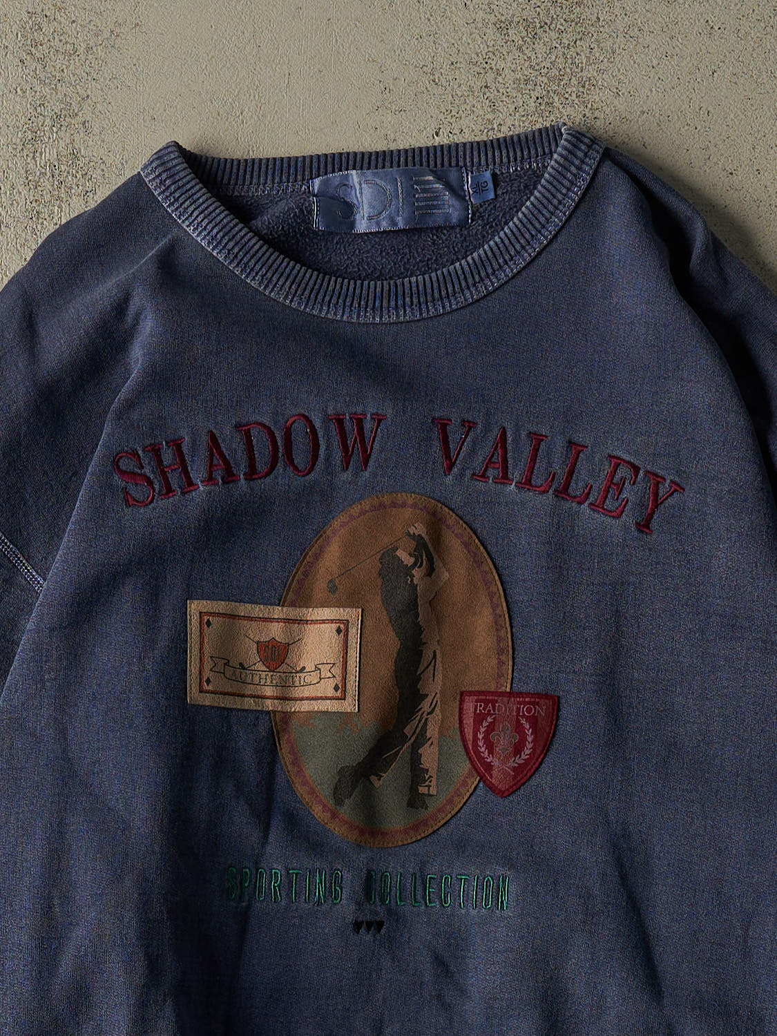 Vintage 90s Blue Shadow Valley Golf Embroidered Crewneck (XXL)