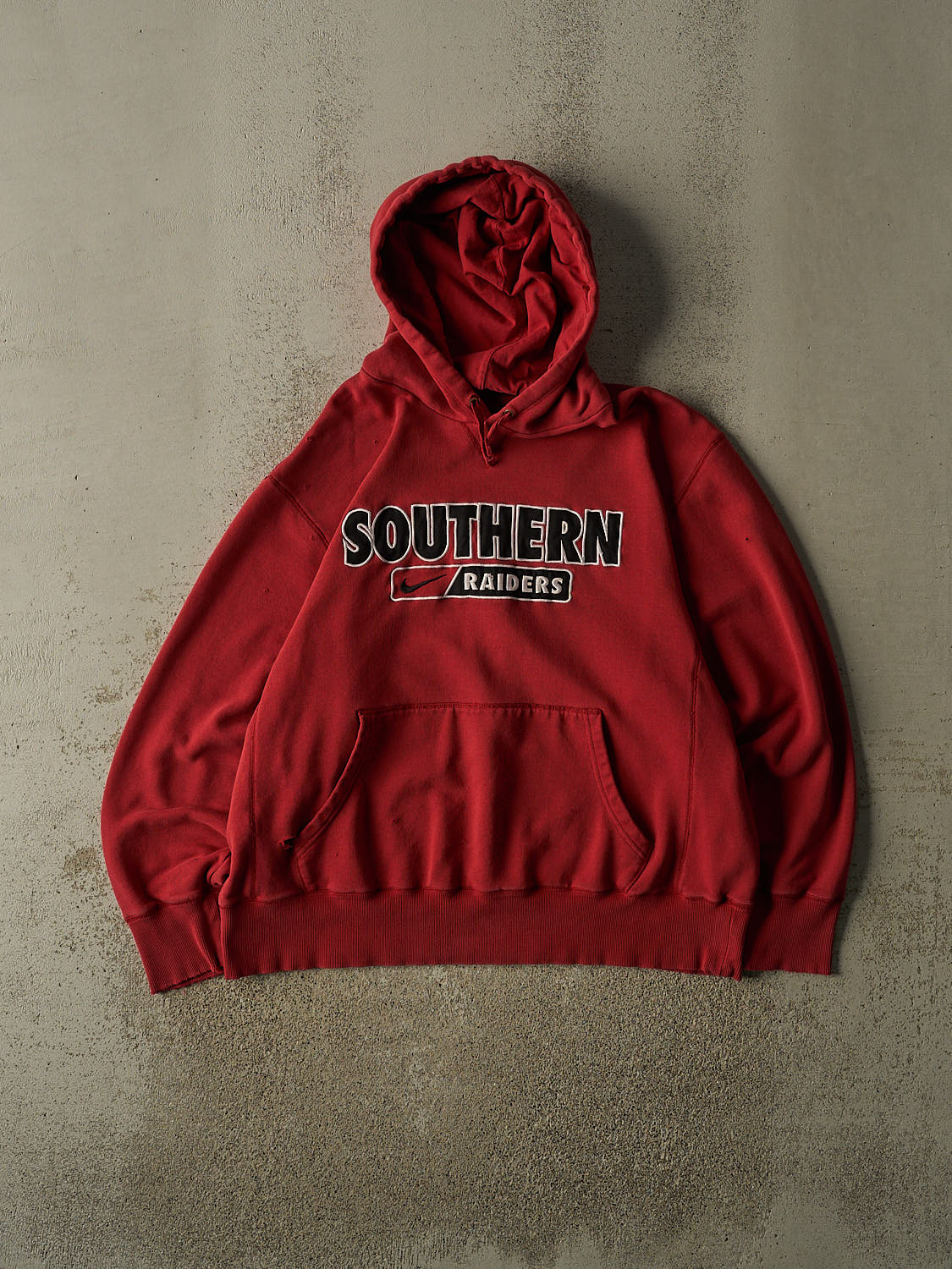 Vintage Y2K Red Nike Southern Raiders Hoodie (XL)