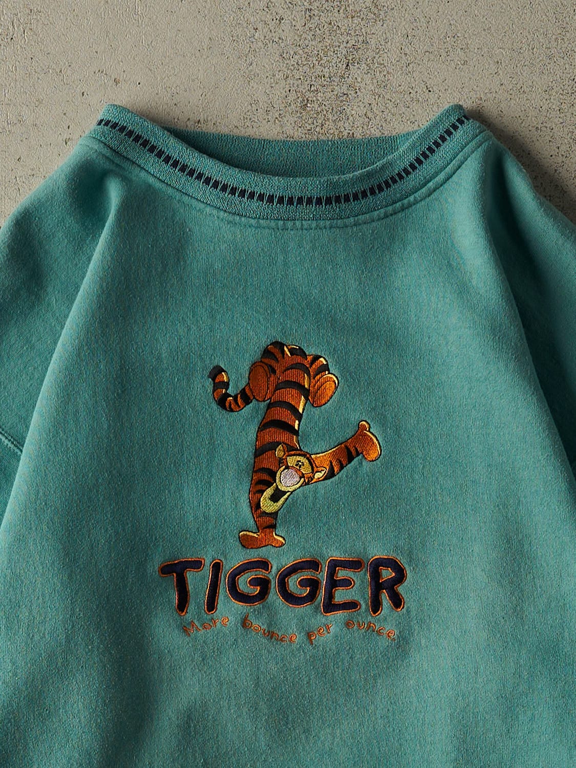 Vintage 90s Teal Tigger Embroidered Crewneck (M)