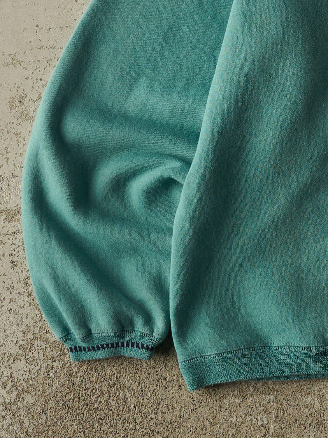 Vintage 90s Teal Tigger Embroidered Crewneck (M)