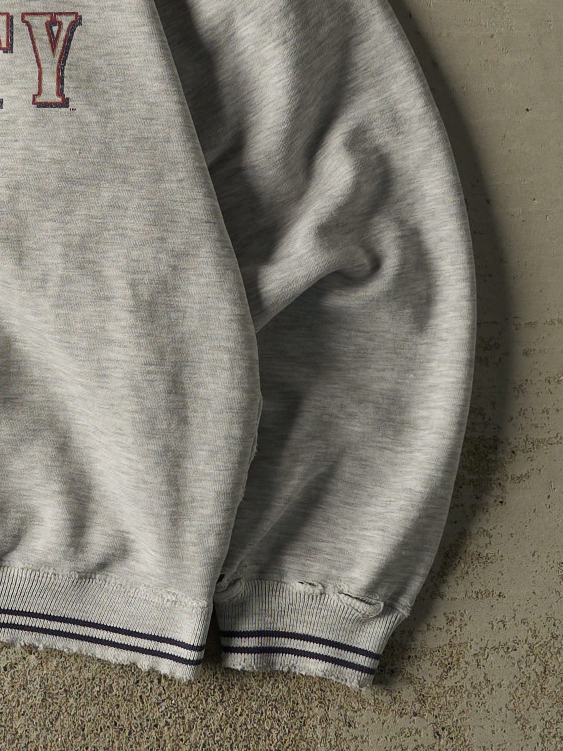 Vintage 90s Heather Grey Marquette University Ribbed Crewneck (M)