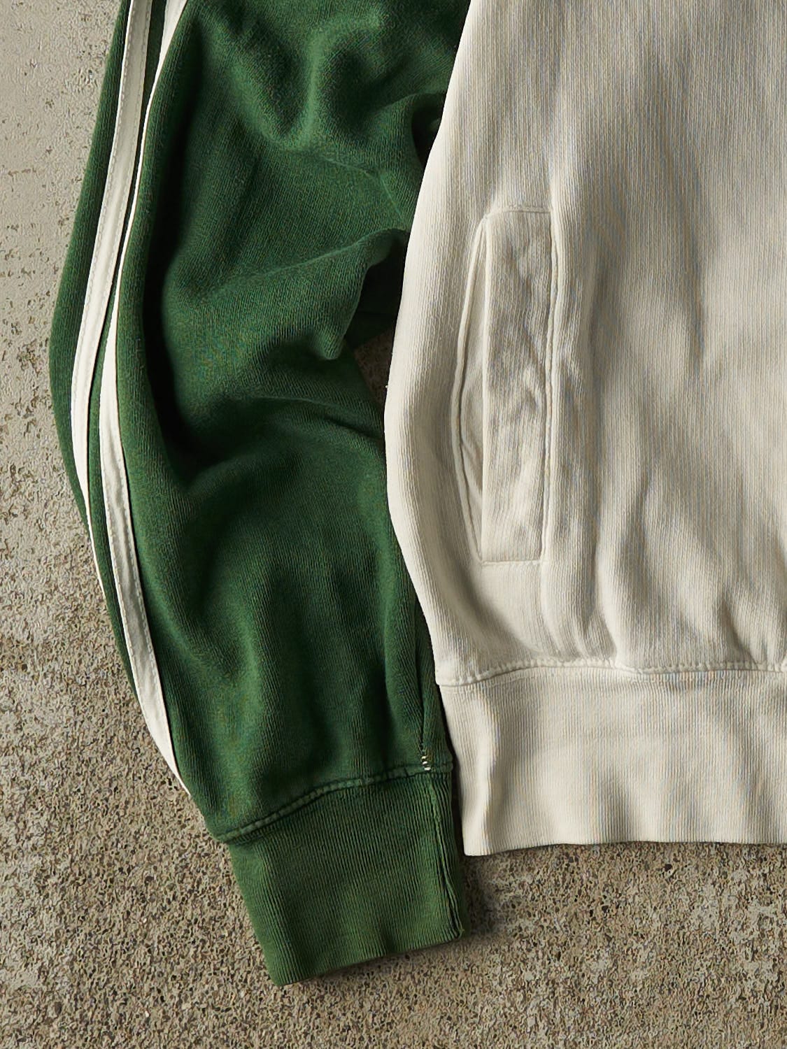 Vintage Y2K White & Green Aeropostale Zip Up Track Sweater (S/M)