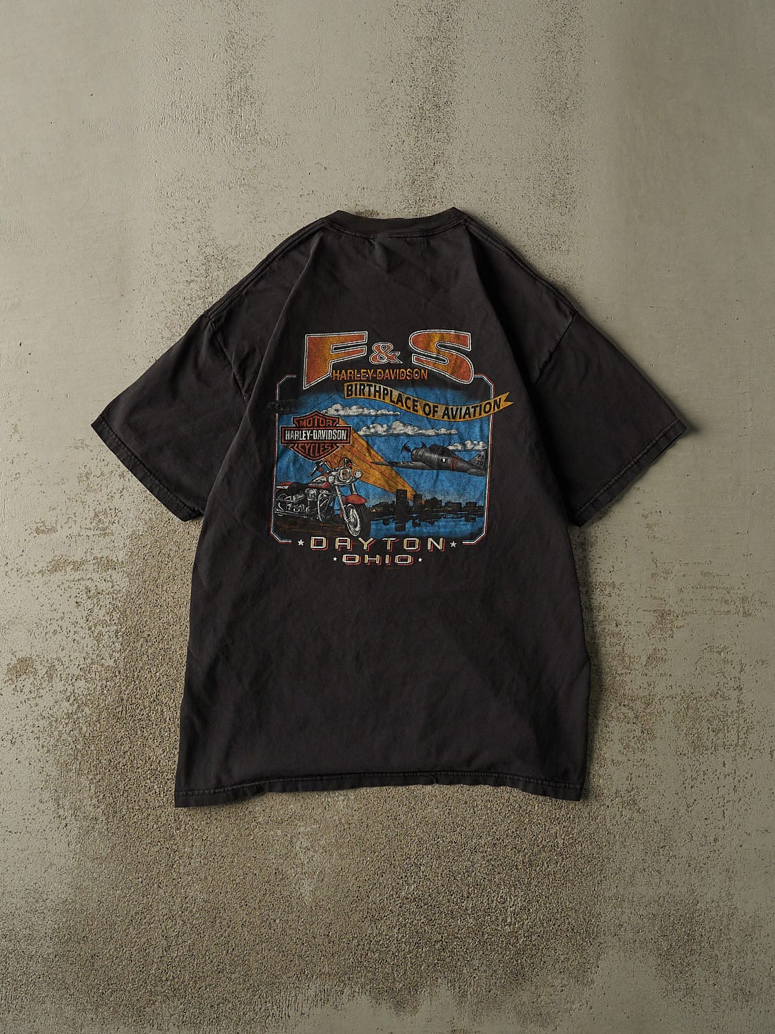 Vintage 04' Black Harley Davidson Dayton Ohio Tee (L/XL)