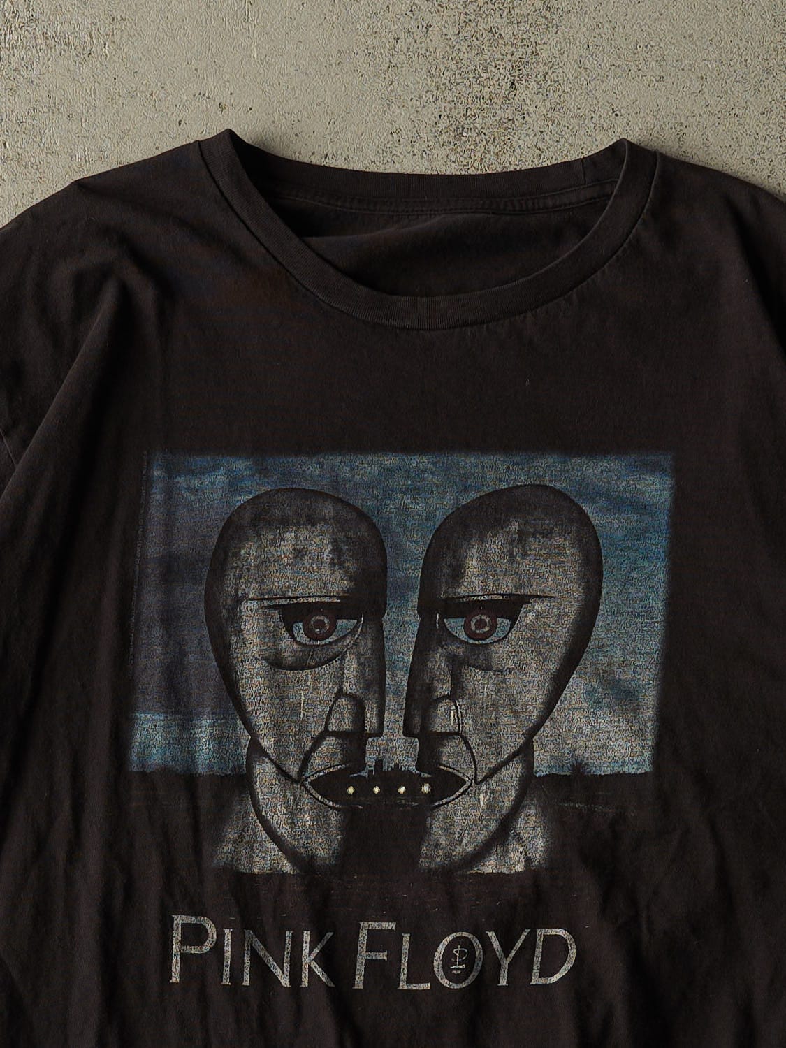 Vintage Y2K Black Pink Floyd Tee (L)