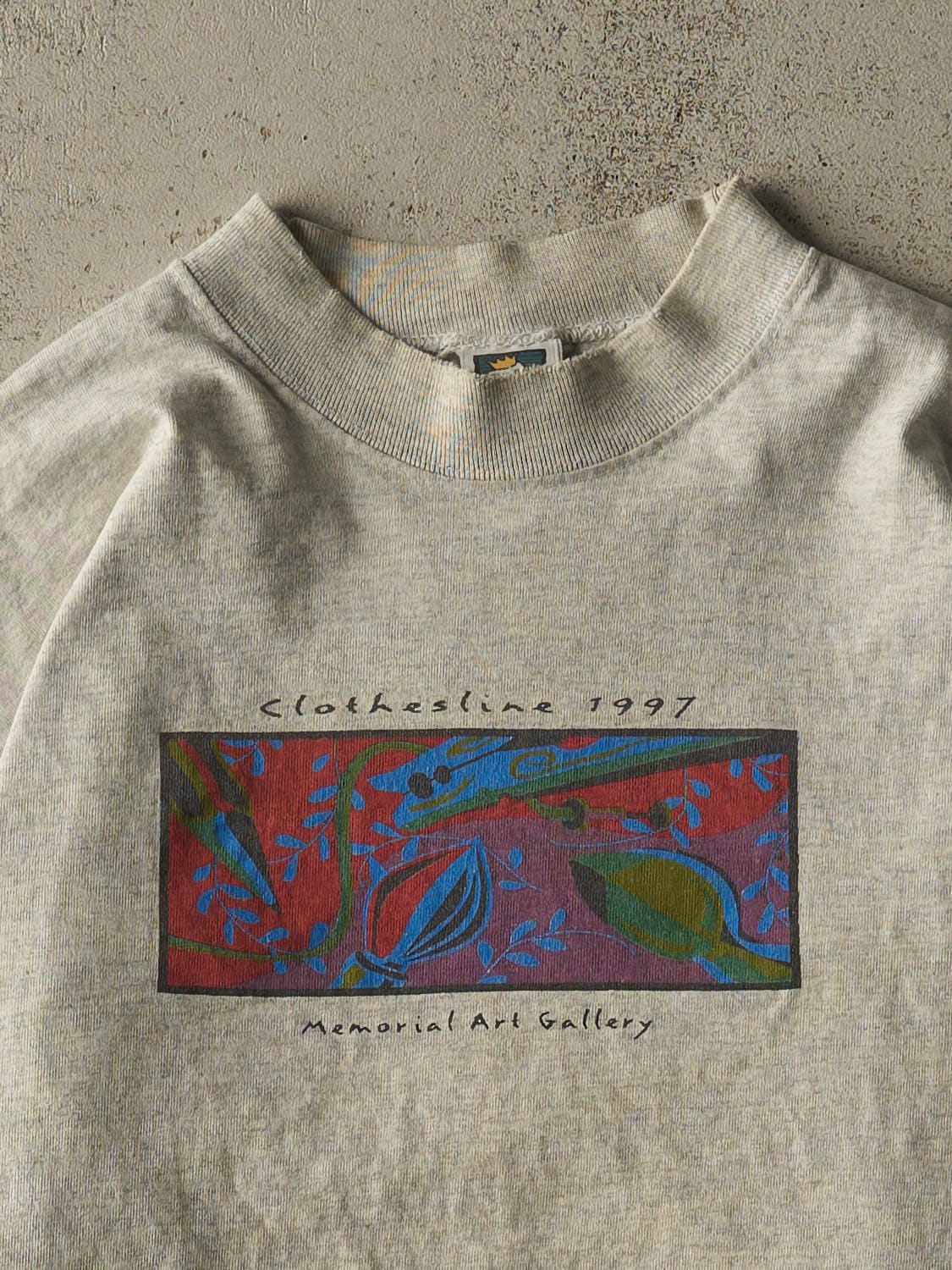 Vintage 97' Heather Grey Kurt W. Pfeiffer "Clothesline" Art Long Sleeve (M/L)