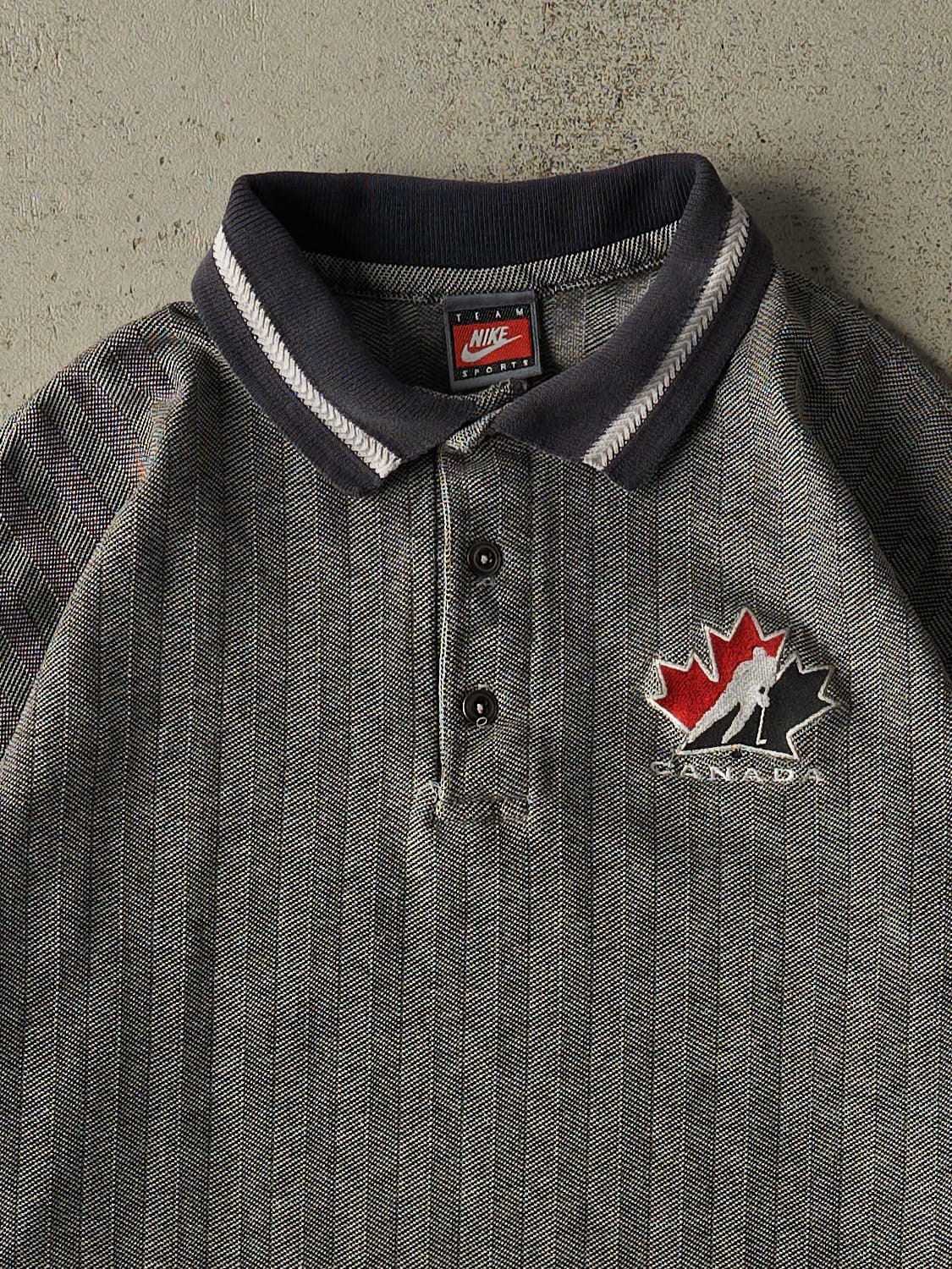 Vintage Y2K Grey Team Canada Hockey Quarter Button Tee (L/XL)