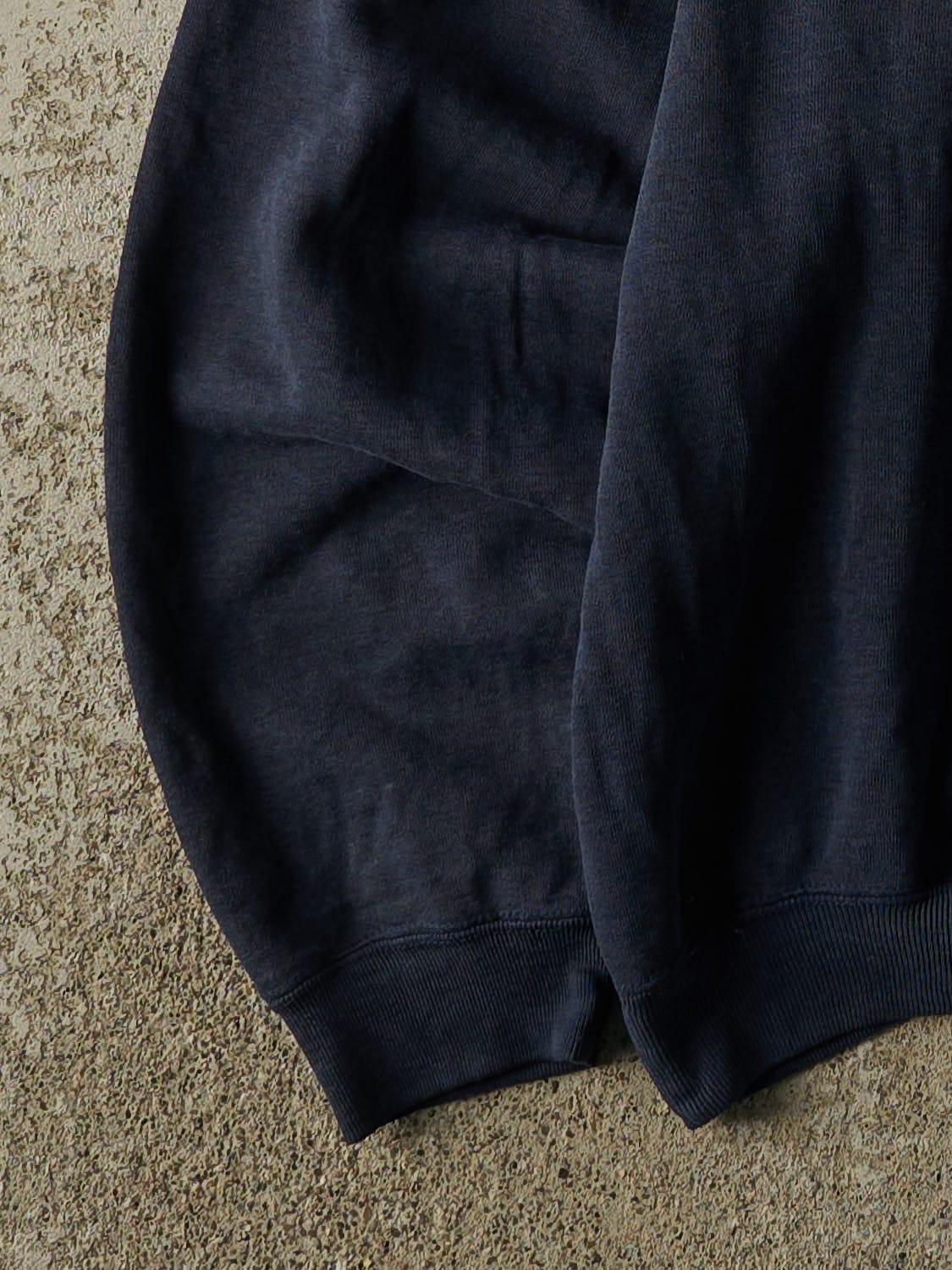 Vintage 90s Navy Blue Great Canadian Ruggedwear Embroidered Crewneck (M/L)