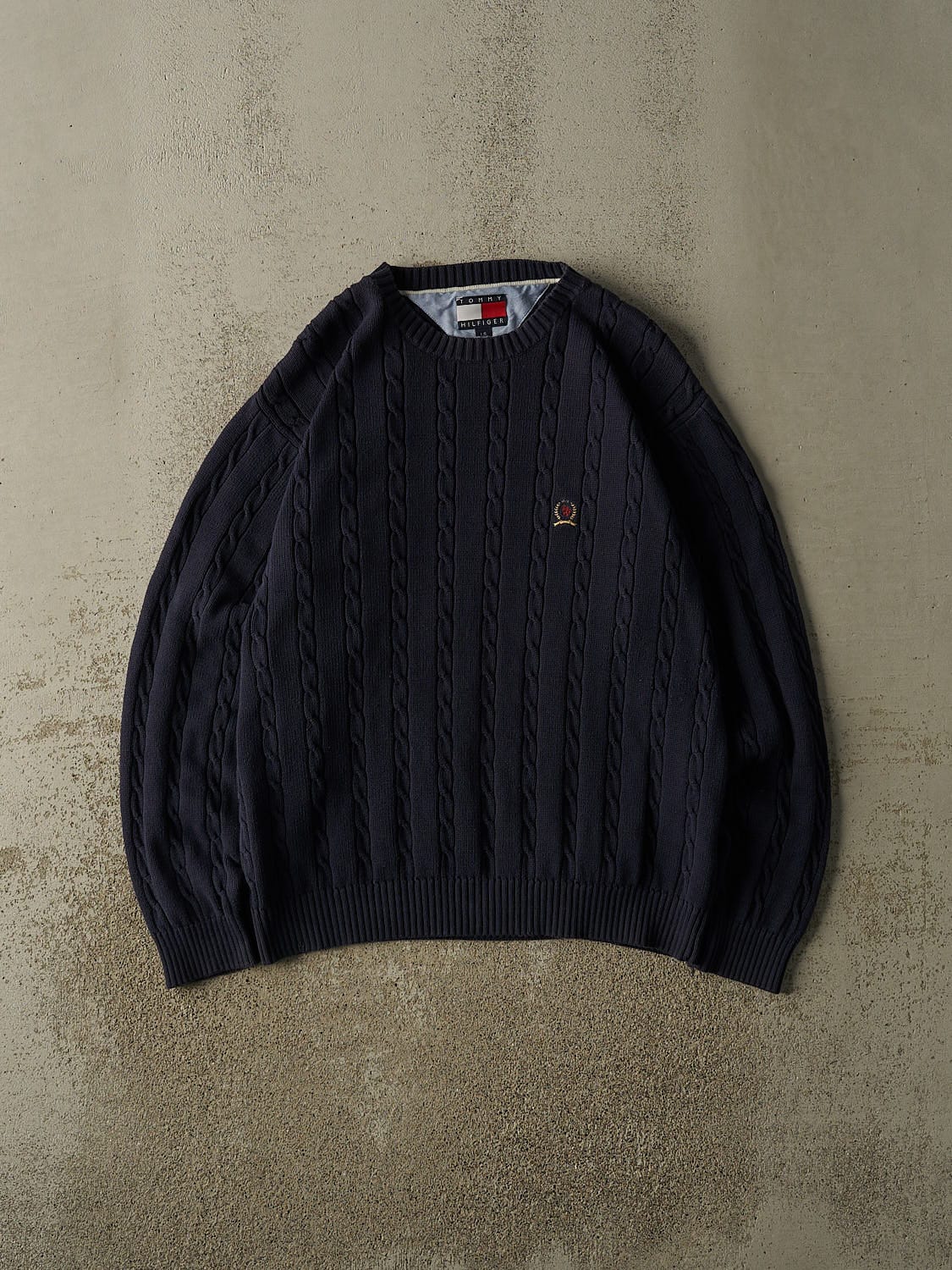 Vintage 90s Navy Blue Tommy Hilfiger Embroidered Cable Knit (L/XL)