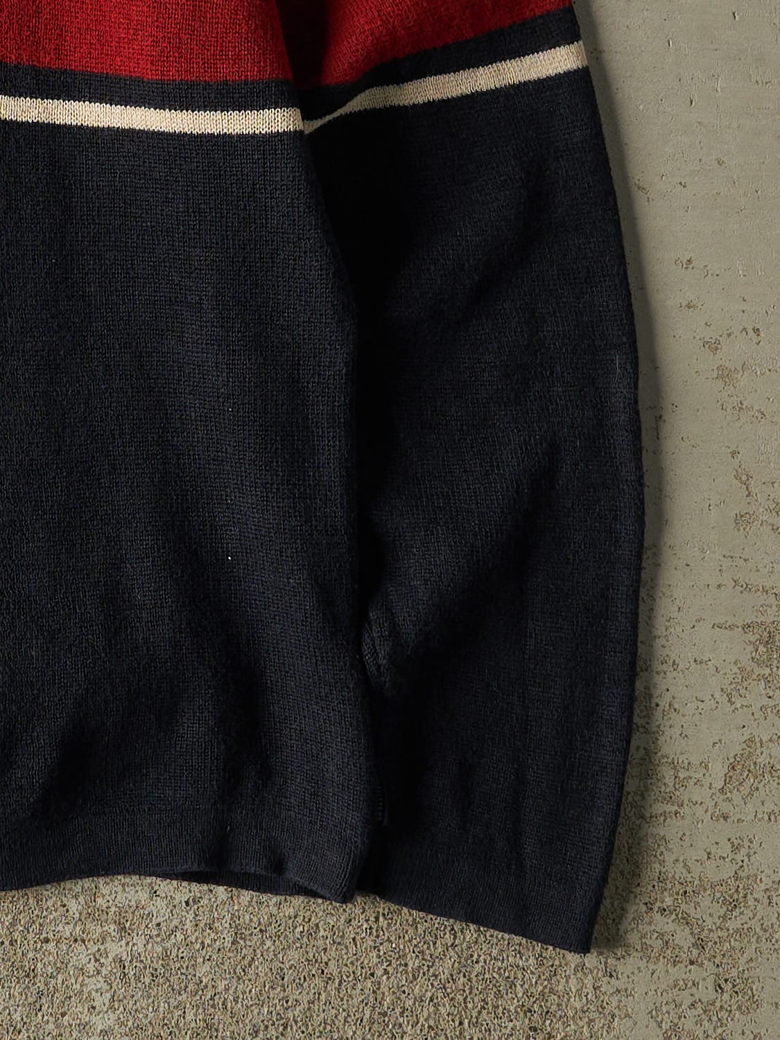 Vintage Y2K Navy Blue American Eagle Striped Knit (M/L)