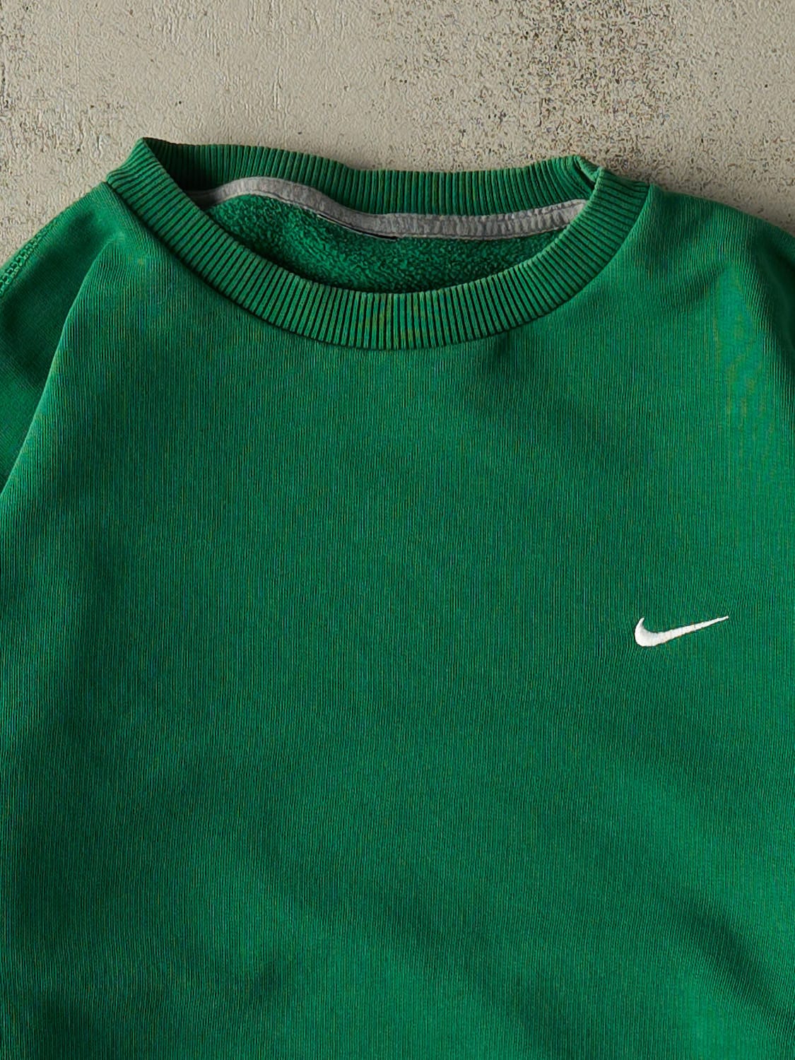 Vintage Y2K Green Nike Embroidered Crewneck (S/M)