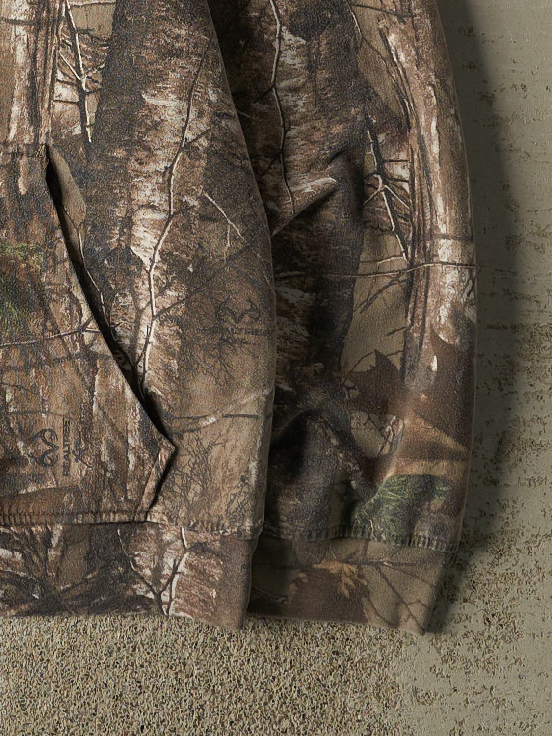 Vintage Y2K Camo Realtree Hoodie (S/M)