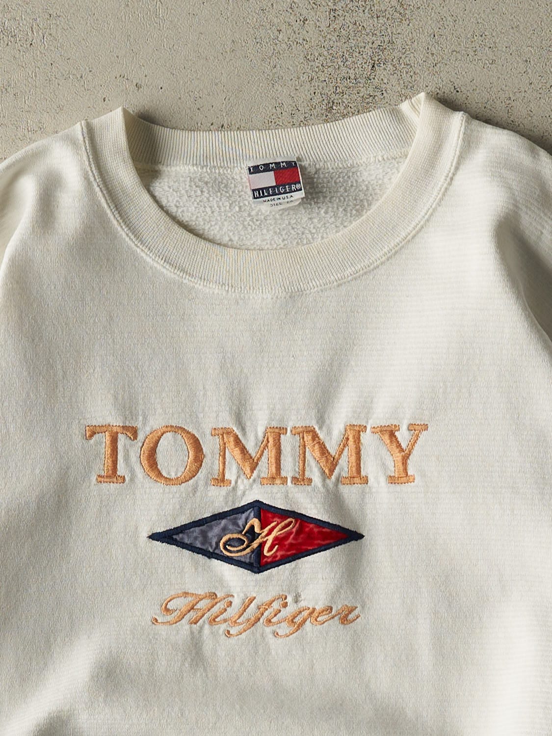 Vintage 90s White Tommy Hilfiger Embroidered Lightweight Crewneck (XL/XXL)