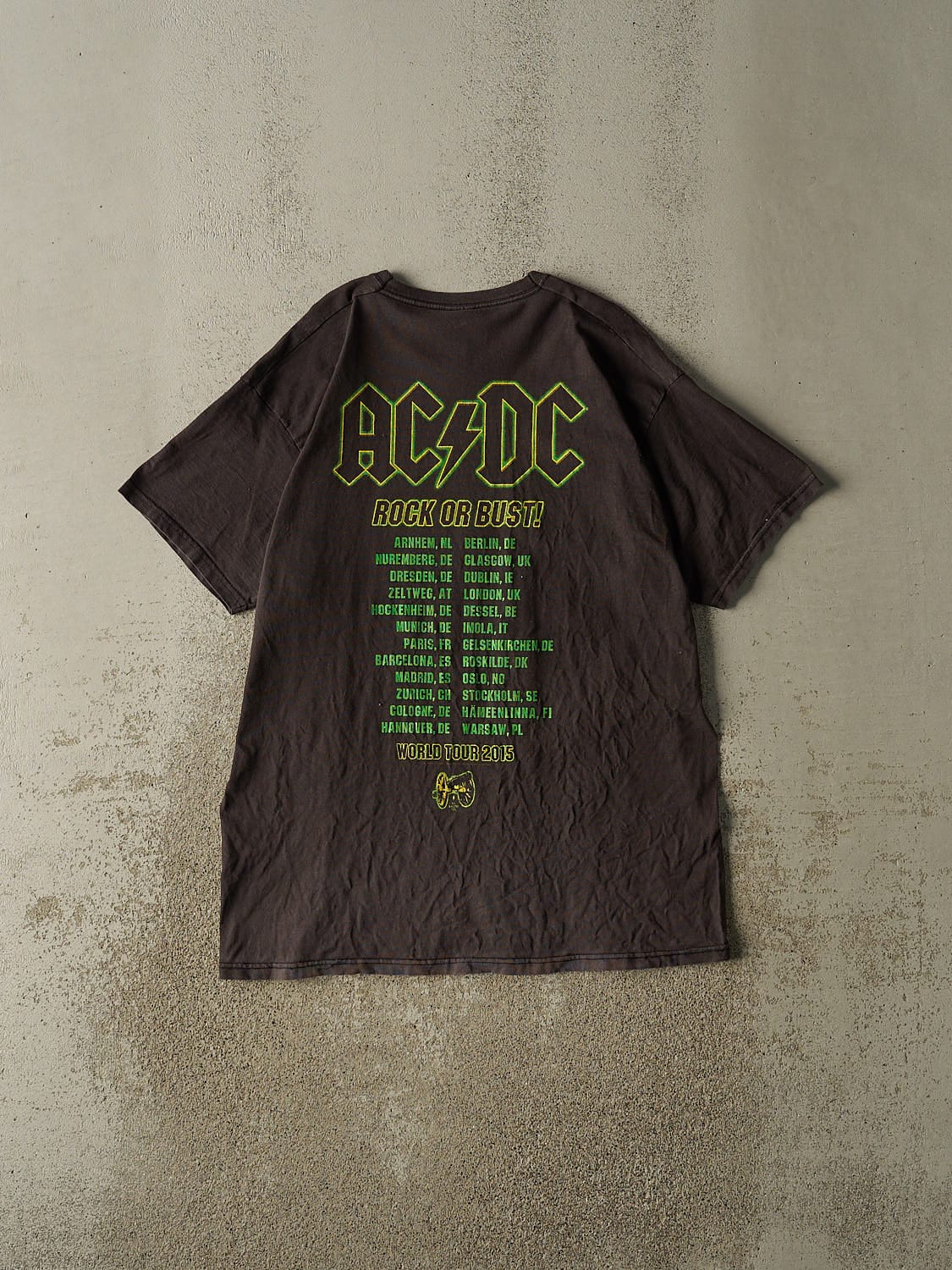 Vintage 15' Faded Black AC/DC "Rock or Bust" Tour Tee (L/XL)