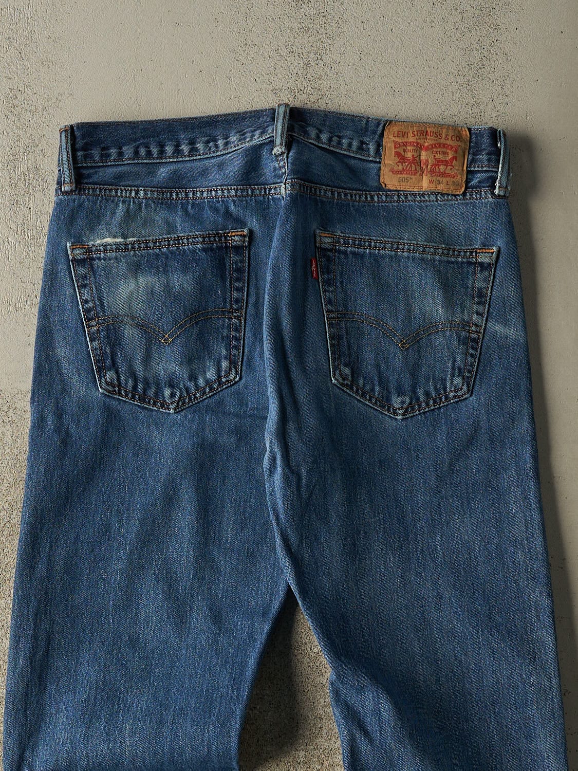 Vintage Y2K Dark Wash Levi's 505 Jeans (34x27.5)