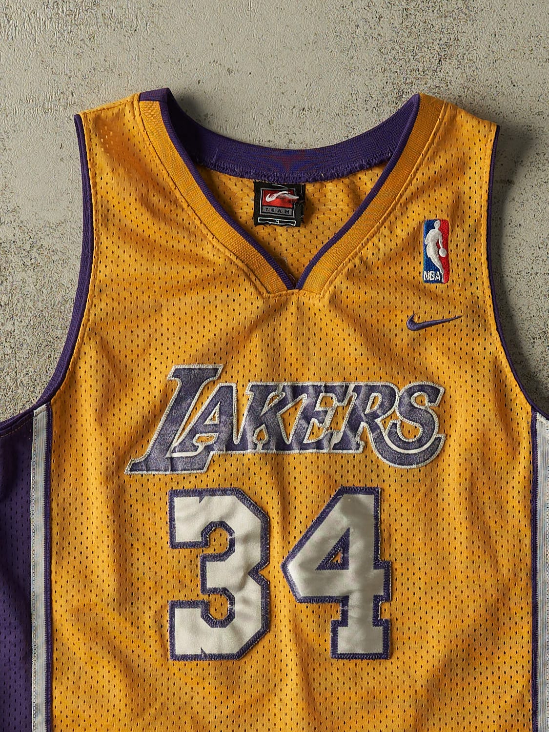 Vintage Y2K Yellow Los Angeles Lakers #34 Shaquille O'Neal Jersey (XS/S)