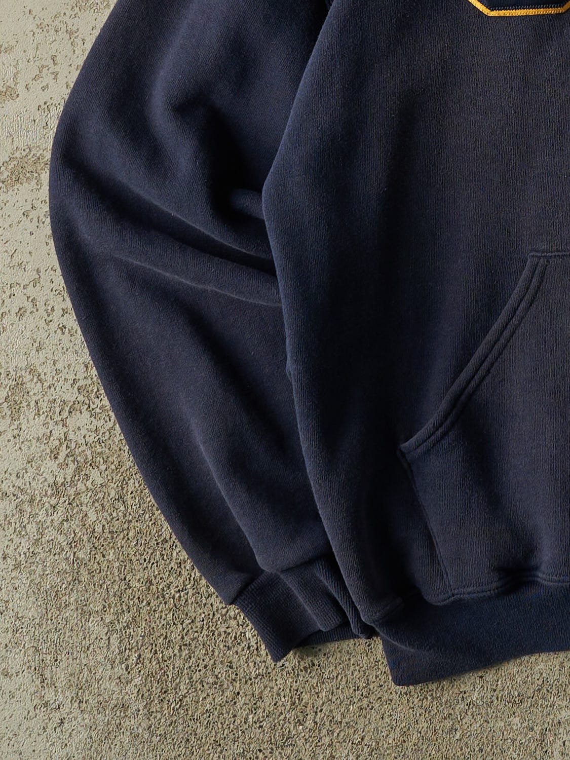 Vintage Y2K Navy Blue Russell Athletic University of California Davis Hoodie (M)