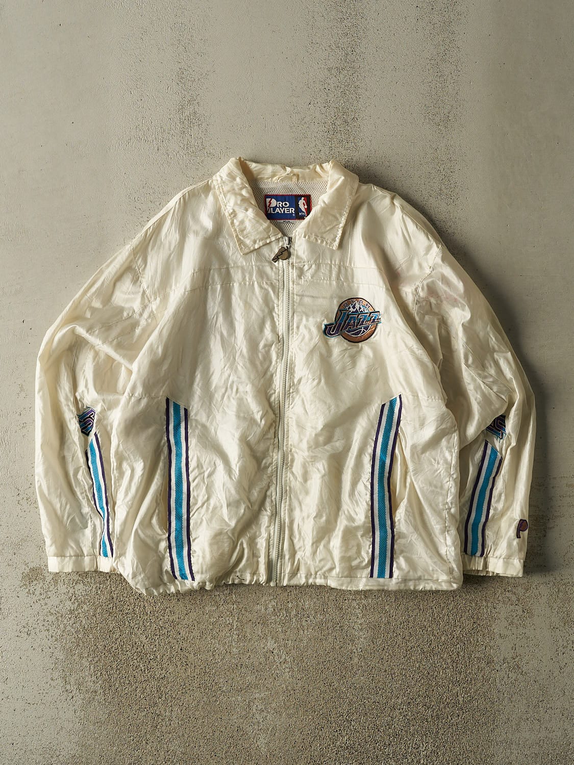 Vintage 90s White Utah Jazz Pro Player Windbreaker Jacket (L)