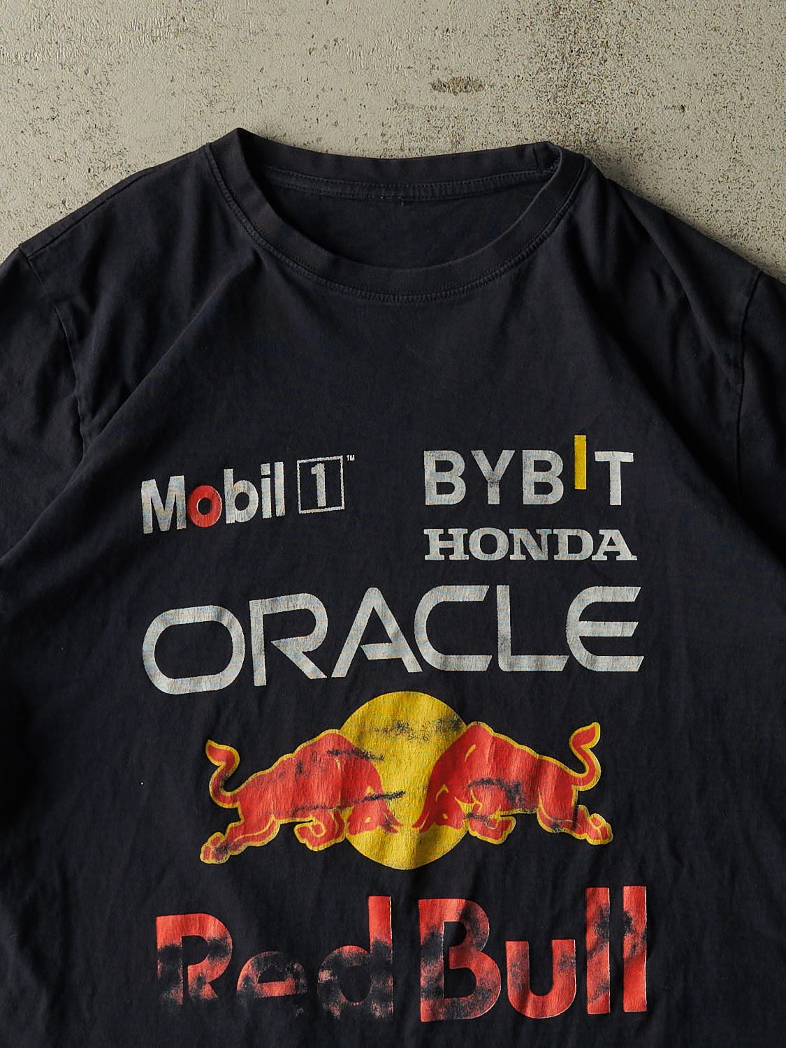 Vintage Y2K Black Red Bull F1 Racing Tee (L/XL)