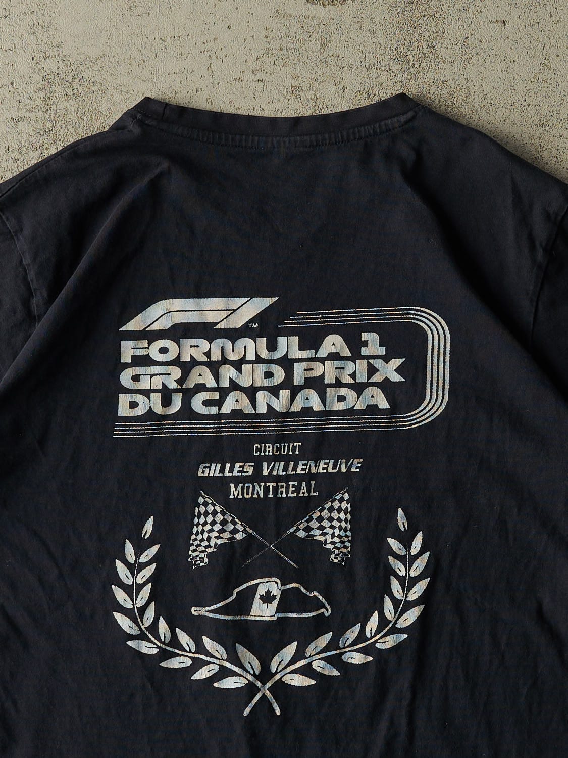 Vintage Y2K Black Red Bull F1 Racing Tee (L/XL)