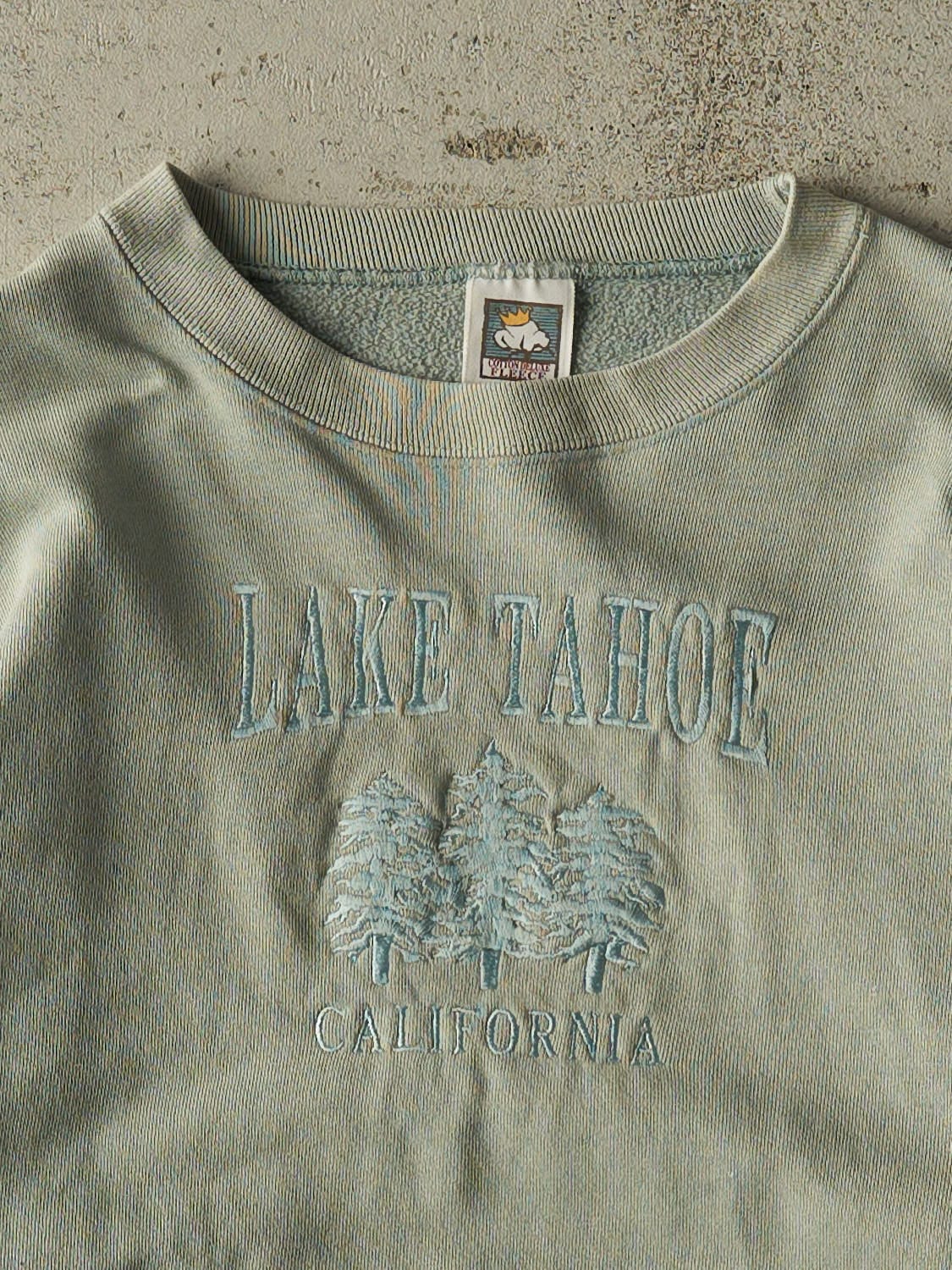 Vintage 90s Pastel Green Lake Tahoe California Embroidered Crewneck (M)