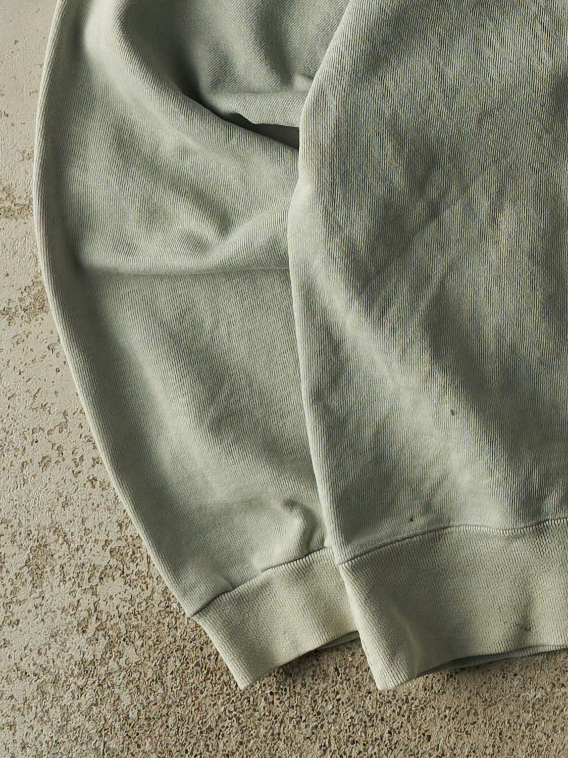 Vintage 90s Pastel Green Lake Tahoe California Embroidered Crewneck (M)