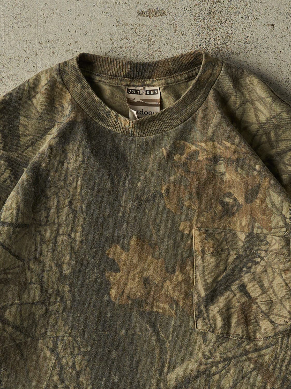 Vintage 90s Camo Realtree Pocket Long Sleeve (S/M)