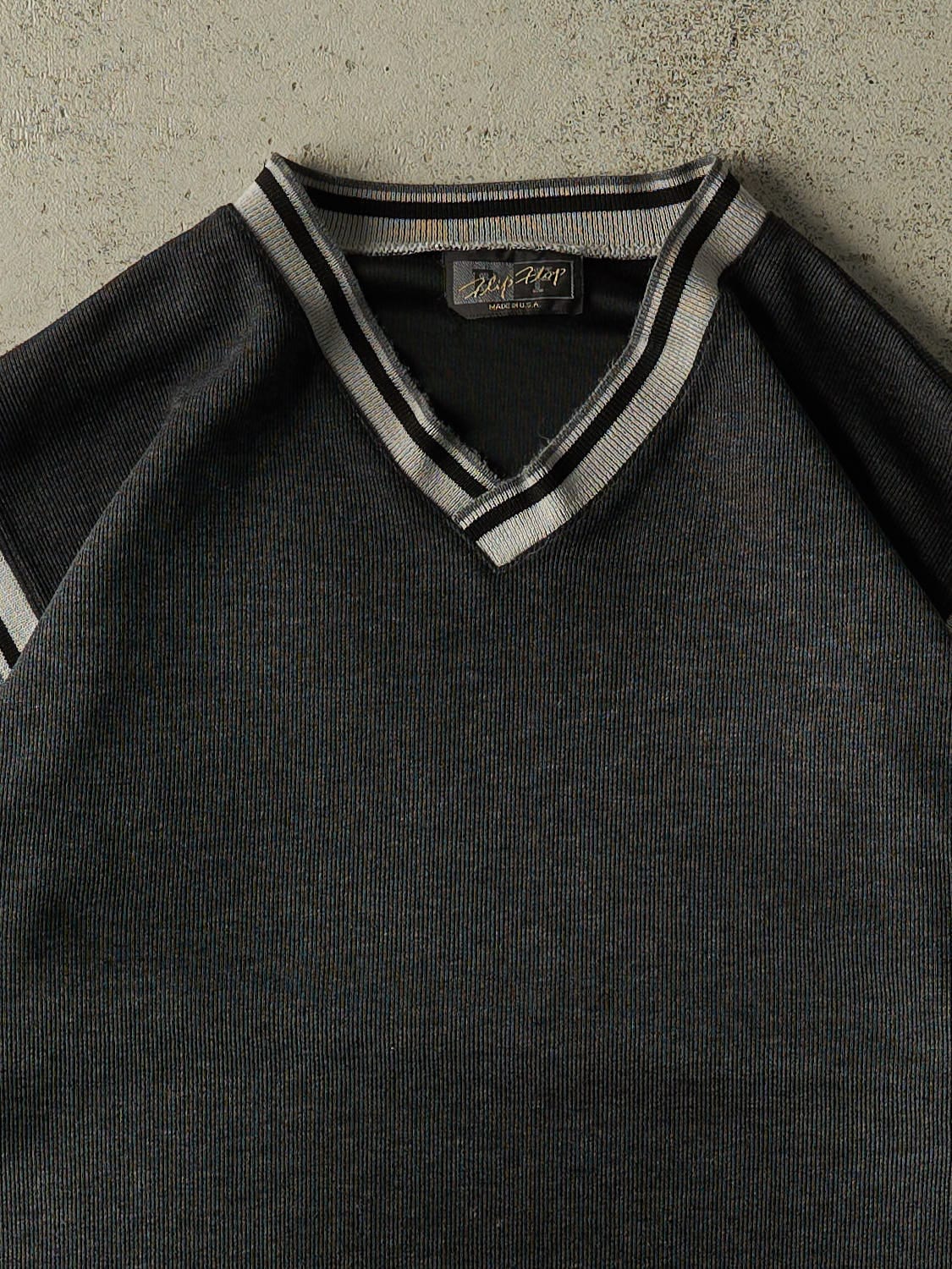 Vintage 90s Charcoal Grey Striped V Neck Textured Tee (L)
