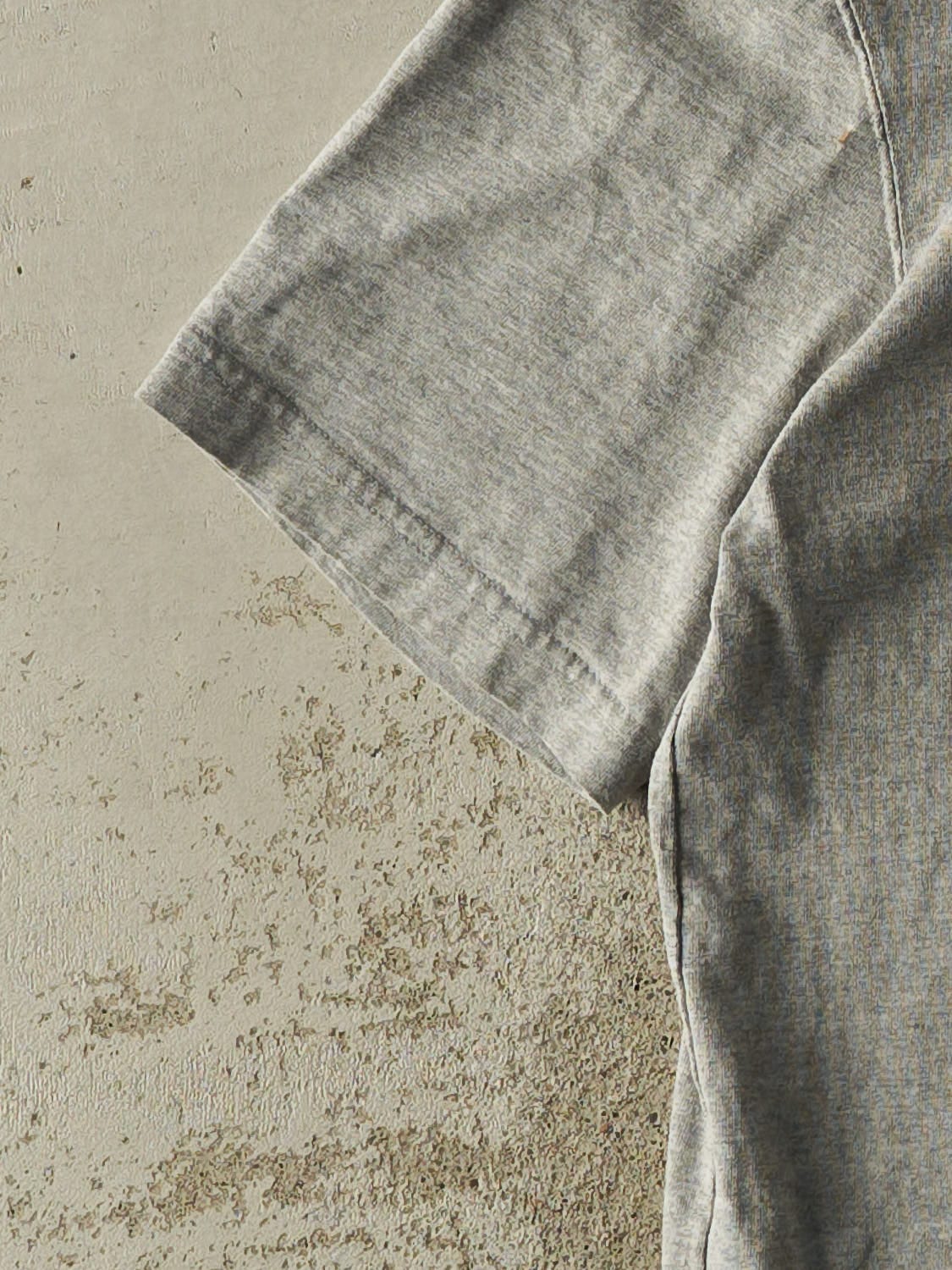 Vintage Y2K Grey Carhartt Pocket Tee (M/L)