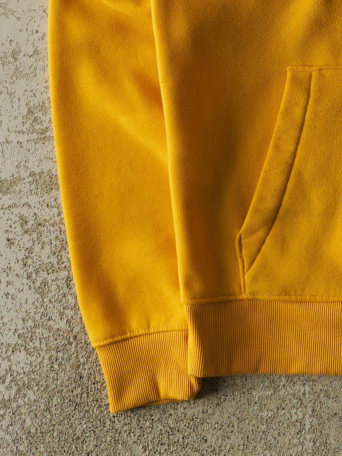 Vintage Y2K Yellow Los Angeles Lakers Hoodie (M/L)
