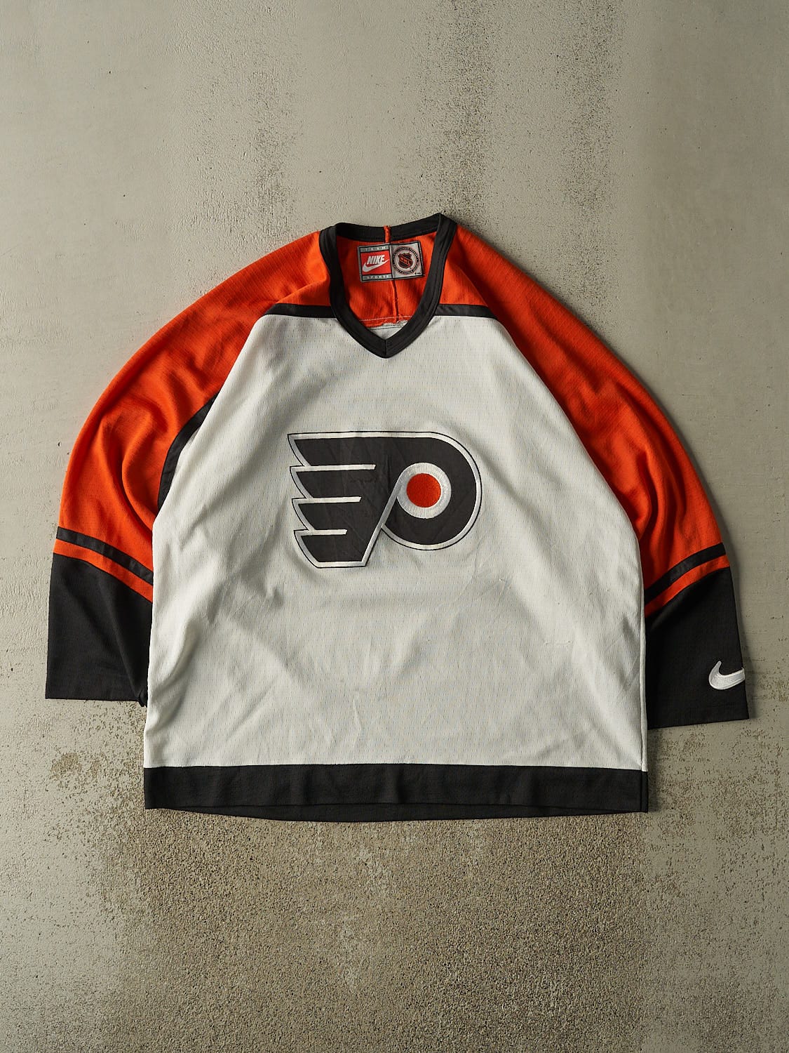 Vintage Y2K White Philadelphia Flyers Nike Hockey Jersey (XL/XXL)