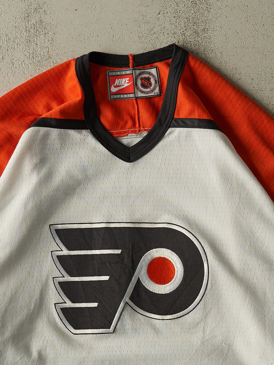 Vintage Y2K White Philadelphia Flyers Nike Hockey Jersey (XL/XXL)