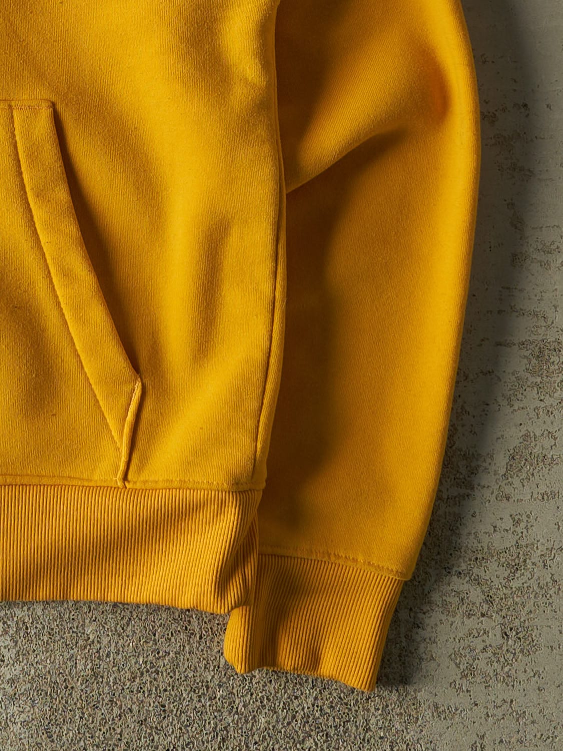 Vintage Y2K Yellow Los Angeles Lakers Hoodie (M/L)