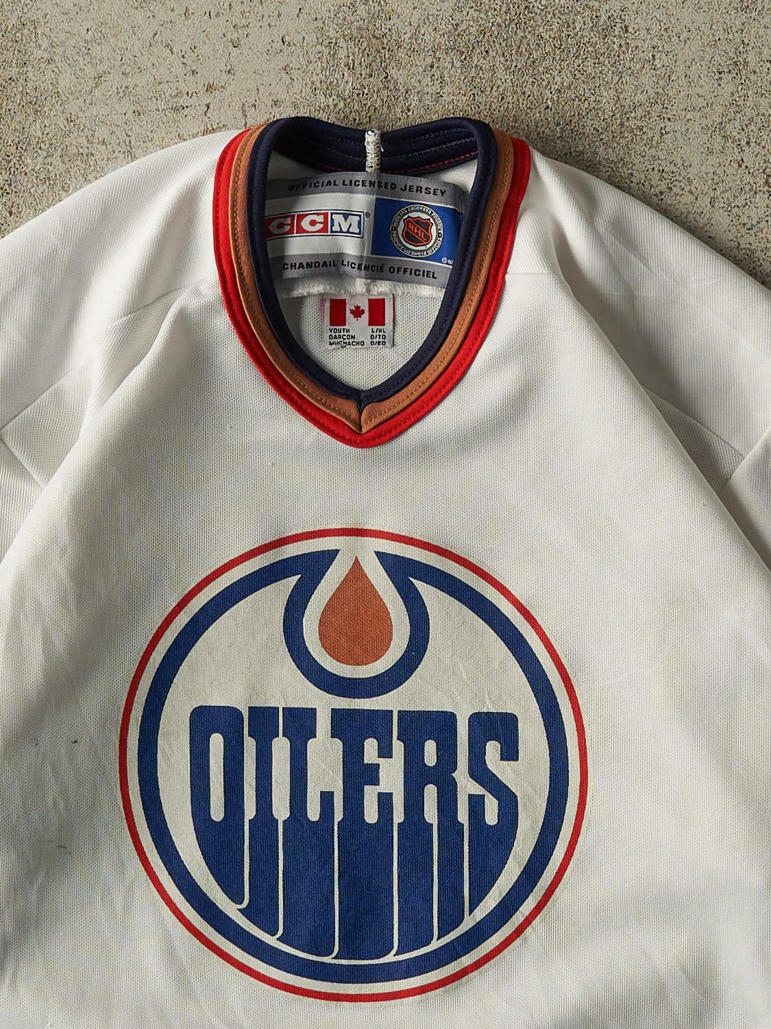 Vintage Y2K White Edmonton Oilers Hockey Jersey (S)