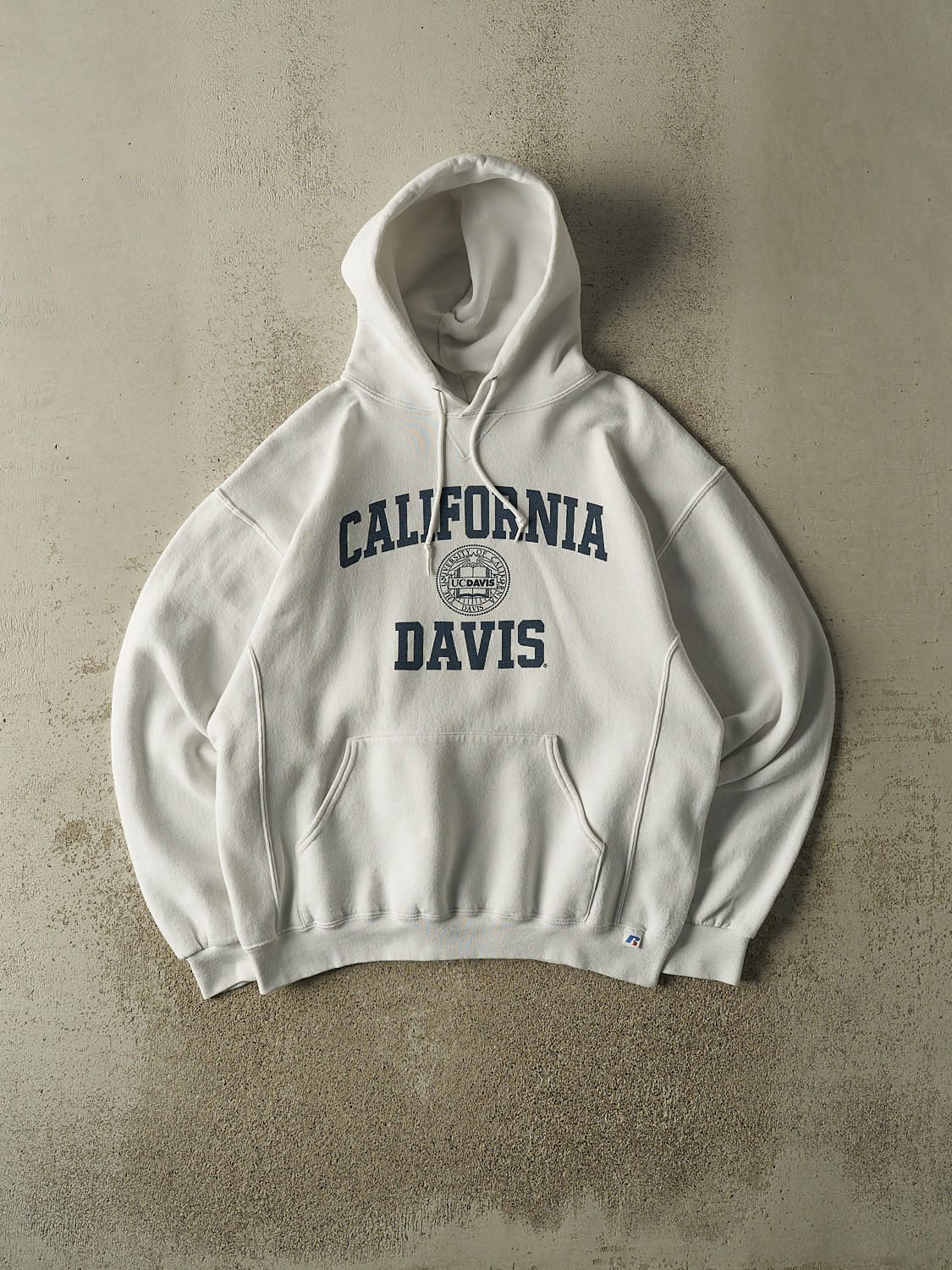 Vintage Y2K White Russell Athletic University of California Davis Hoodie (M/L)