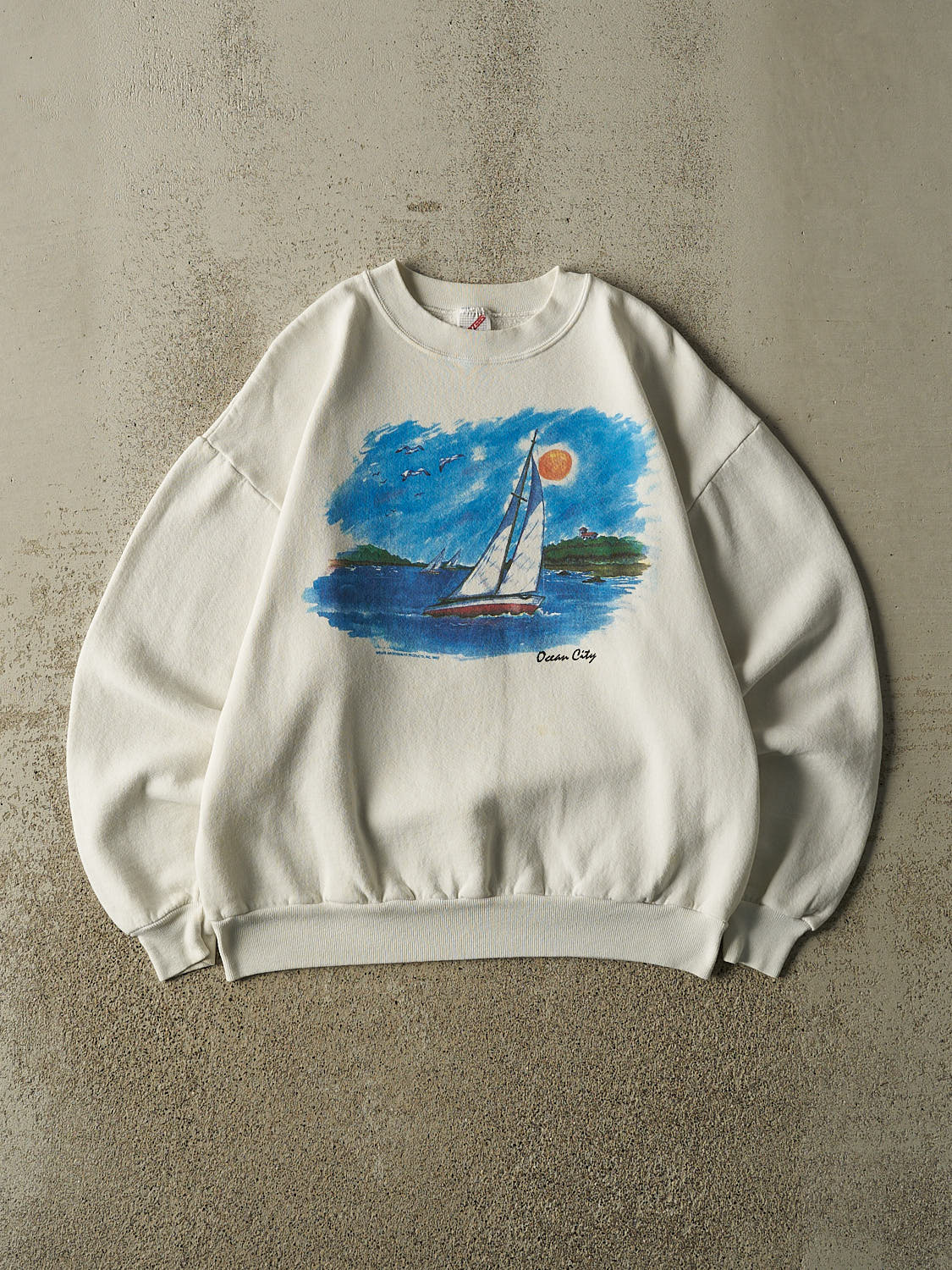 Vintage 92' White Ocean City MA Sailboat Art Crewneck (M/L)